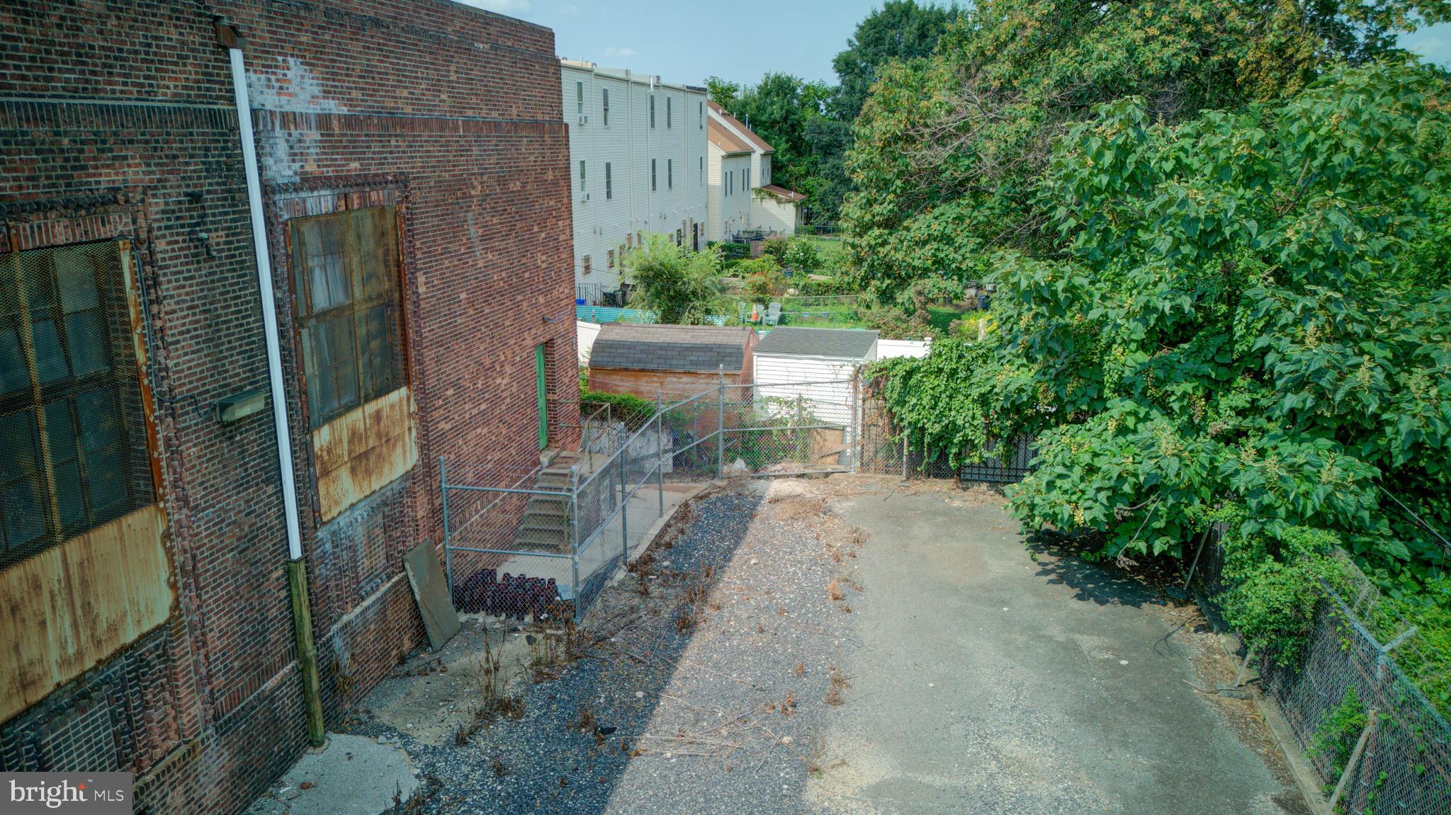 SHARSWOOD - Commercial Lease