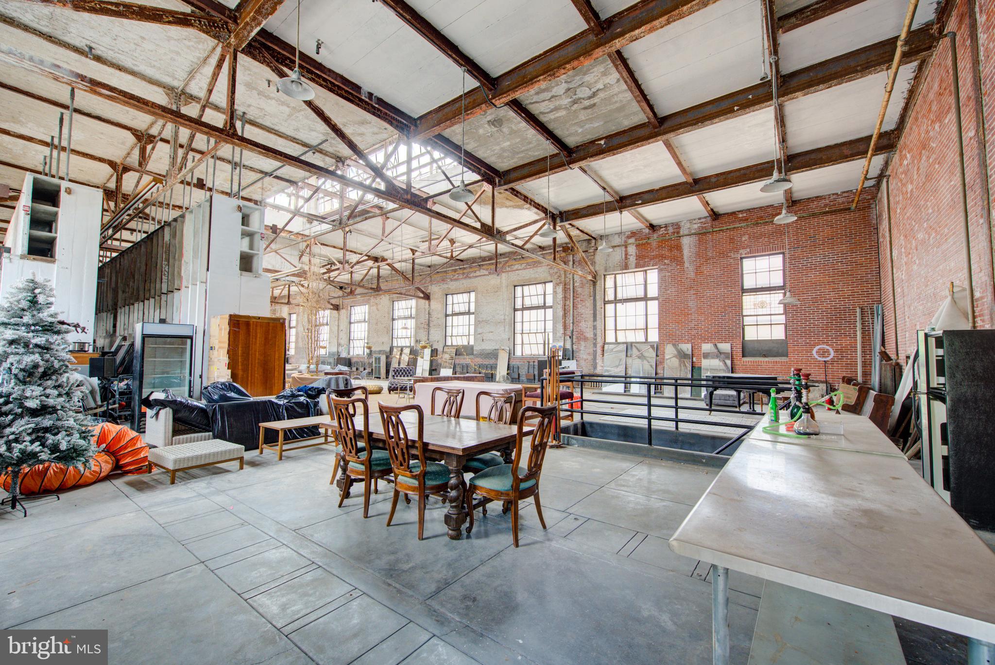 SHARSWOOD - Commercial Lease