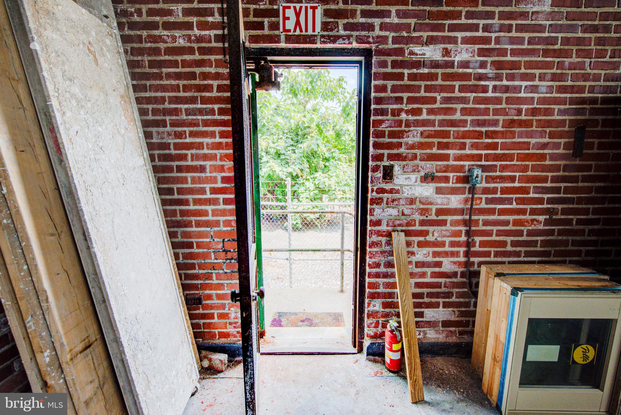 SHARSWOOD - Commercial Lease