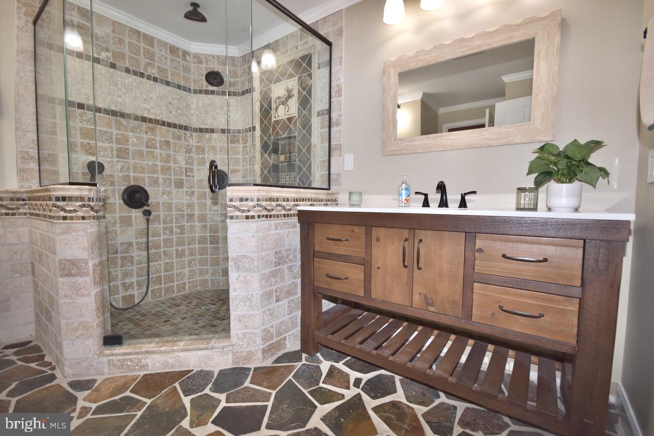 WOODLAWN FARMS - Residential