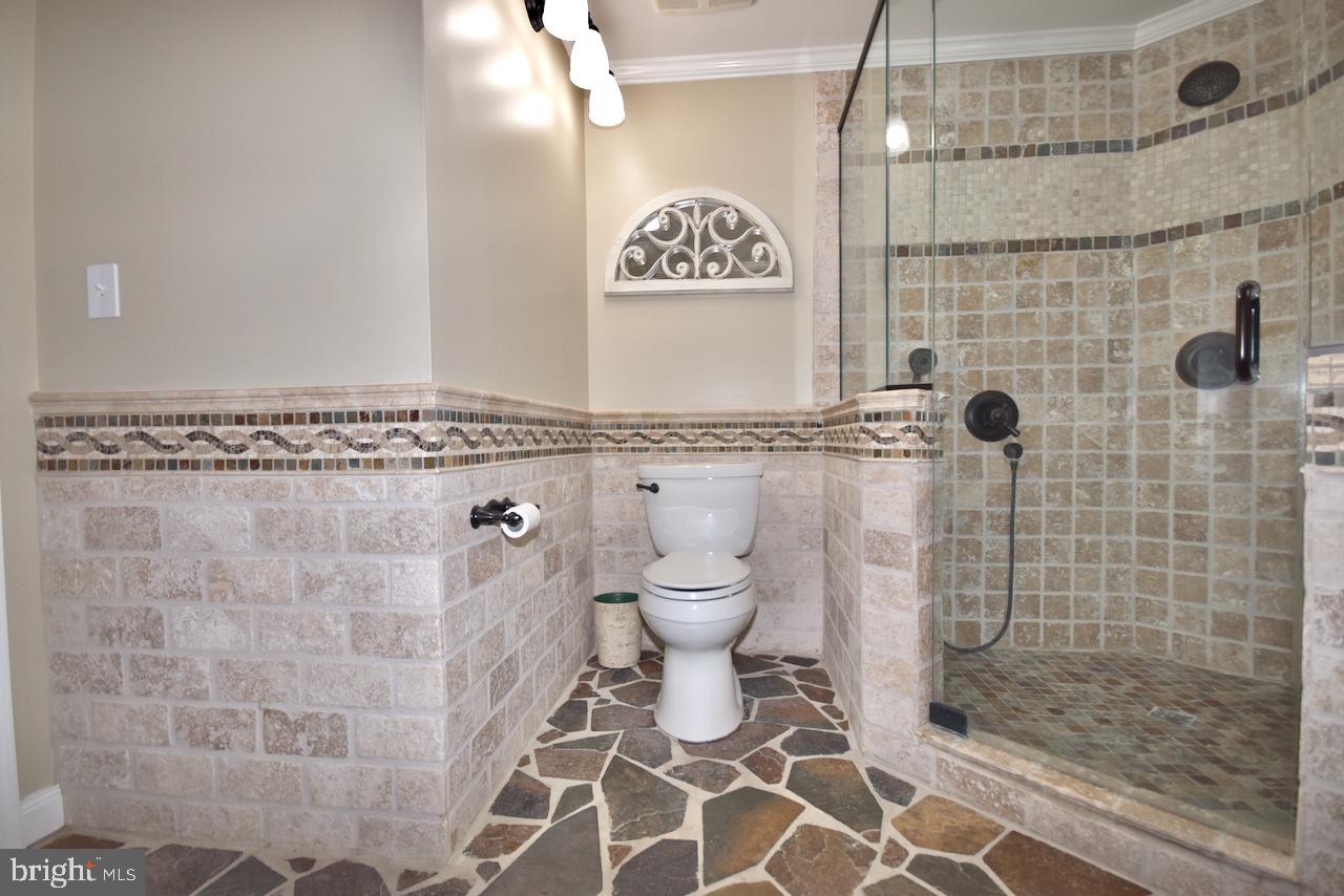 WOODLAWN FARMS - Residential