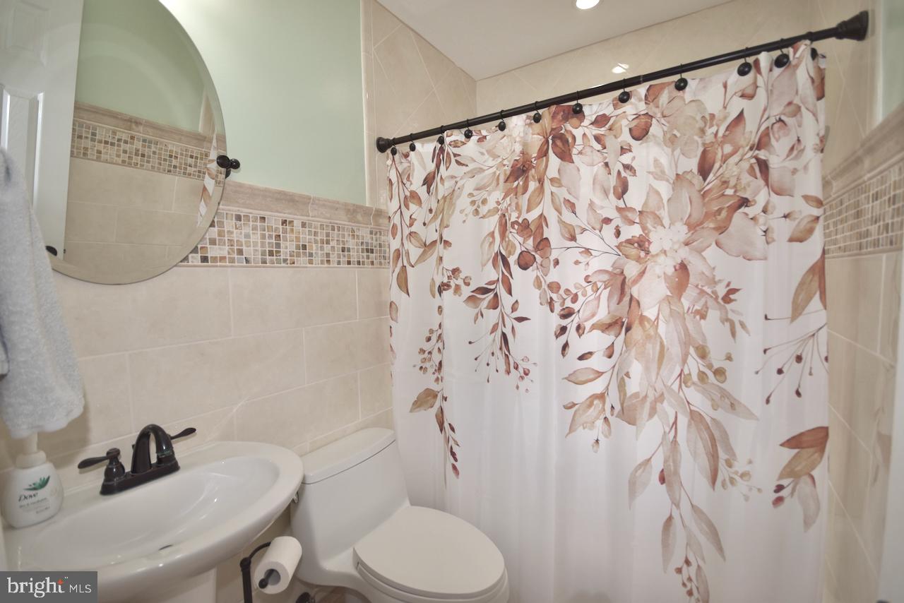 WOODLAWN FARMS - Residential