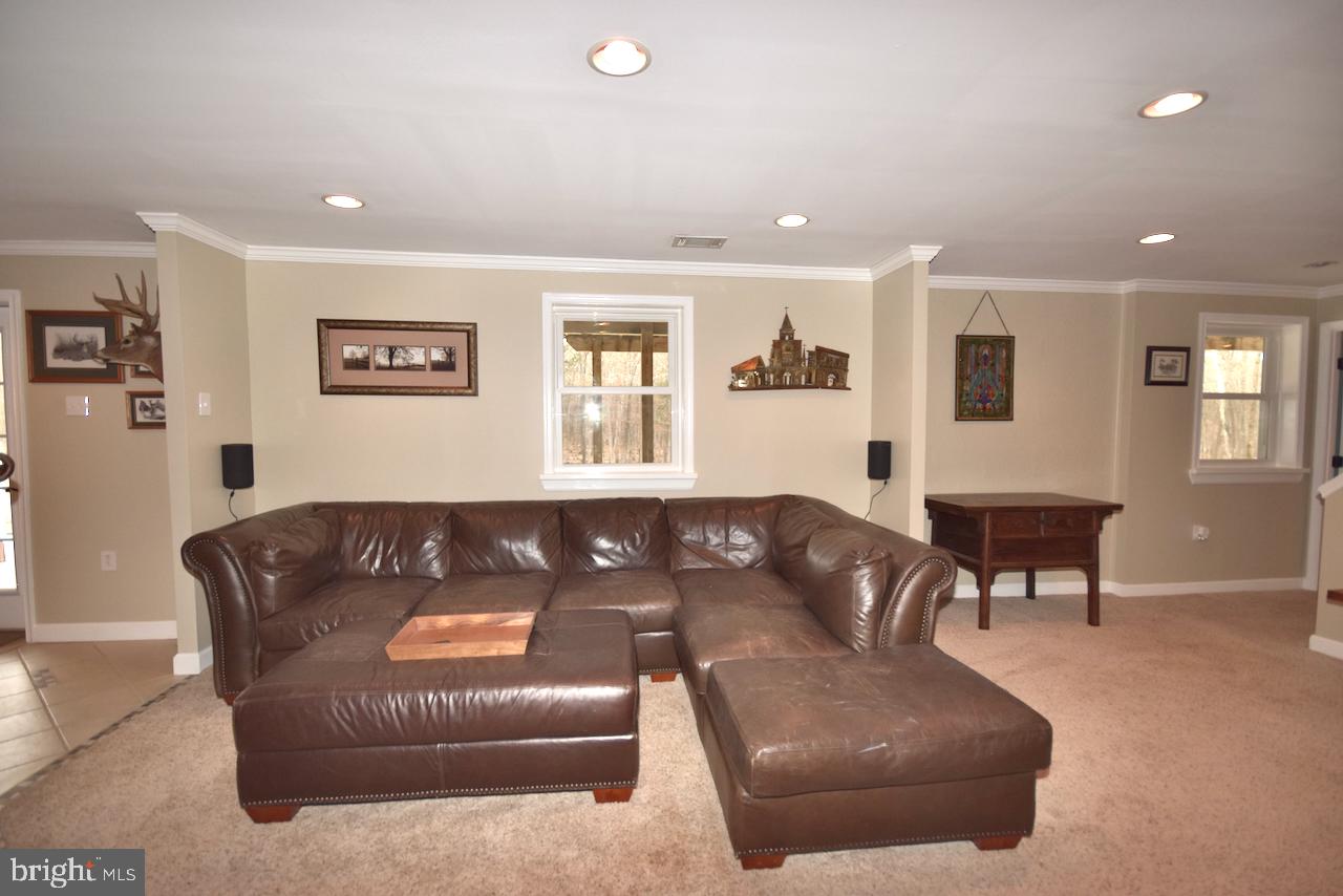 WOODLAWN FARMS - Residential