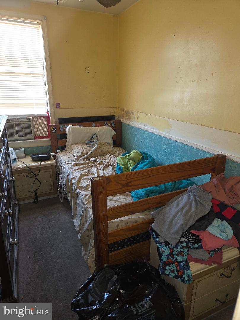 MAYFAIR (WEST) - Residential