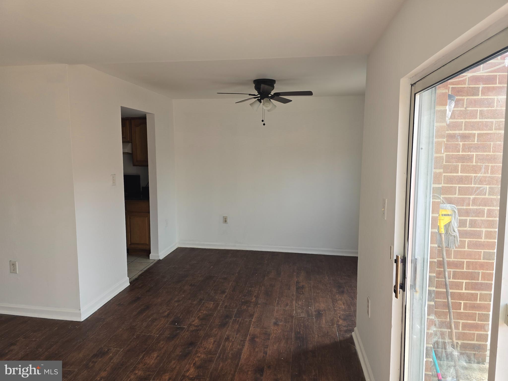 STEVENSON SQUARE - Residential