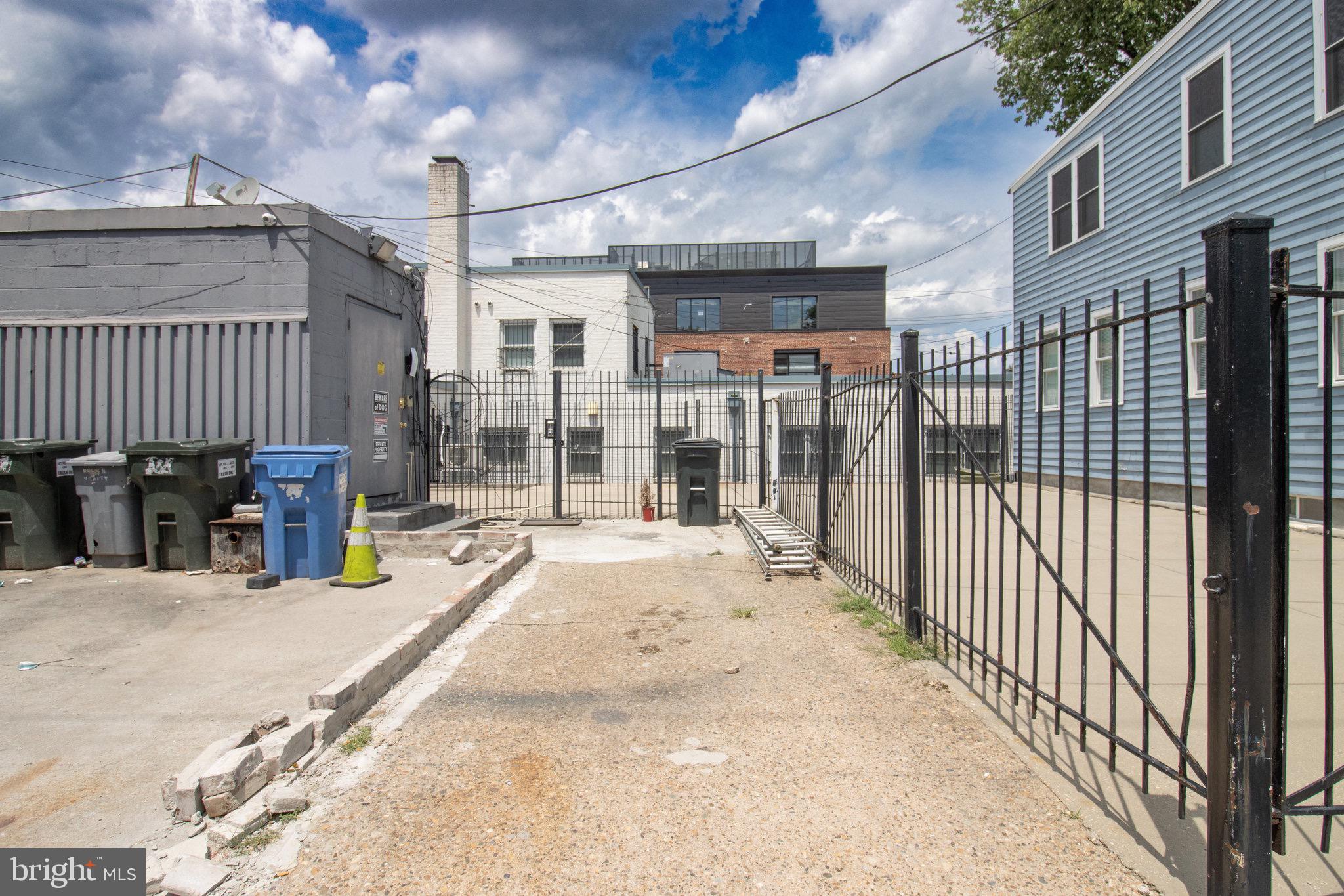 2026 MARTIN LUTHER KING JR AVENUE SE