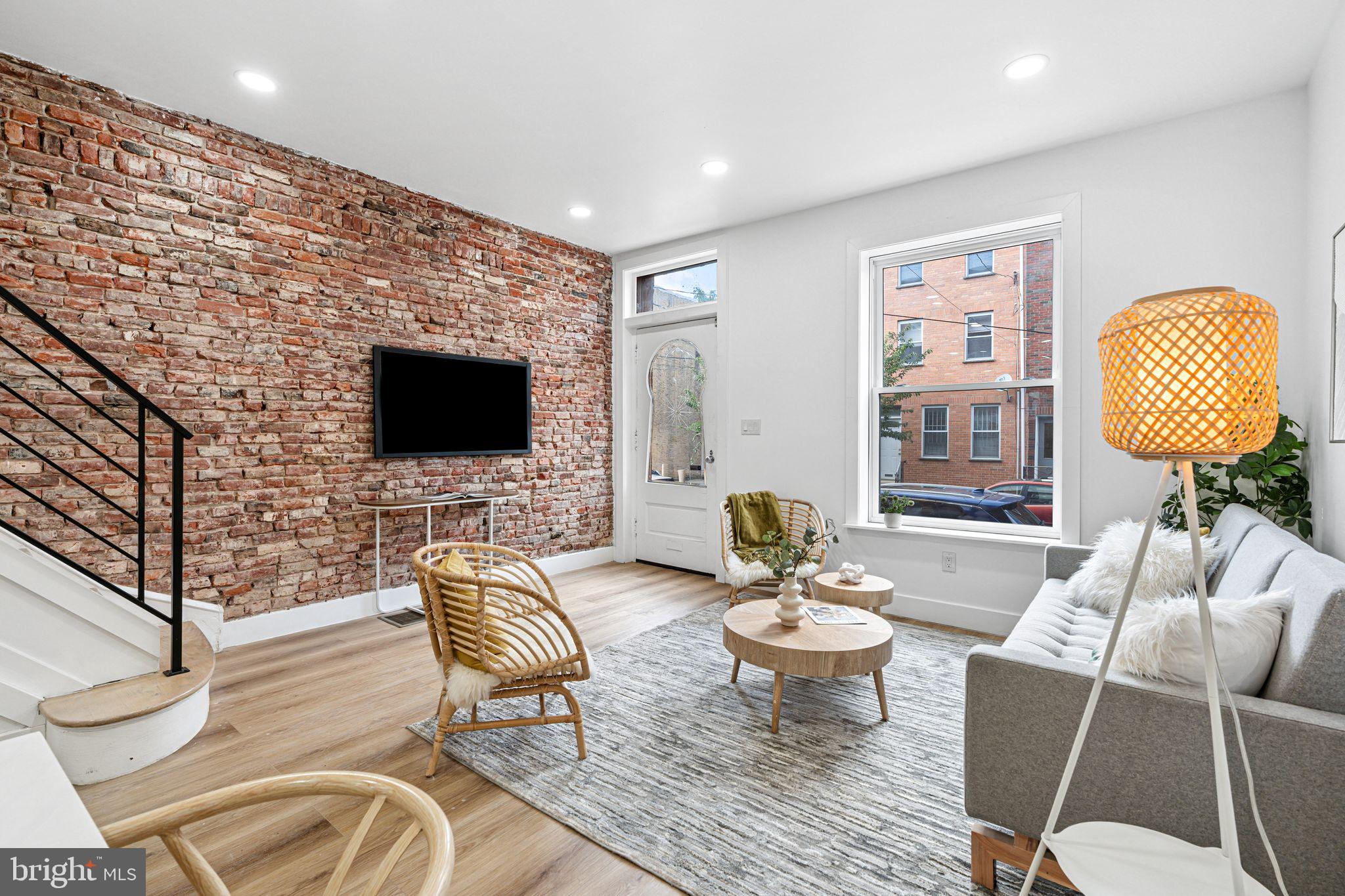 PASSYUNK SQUARE - Residential