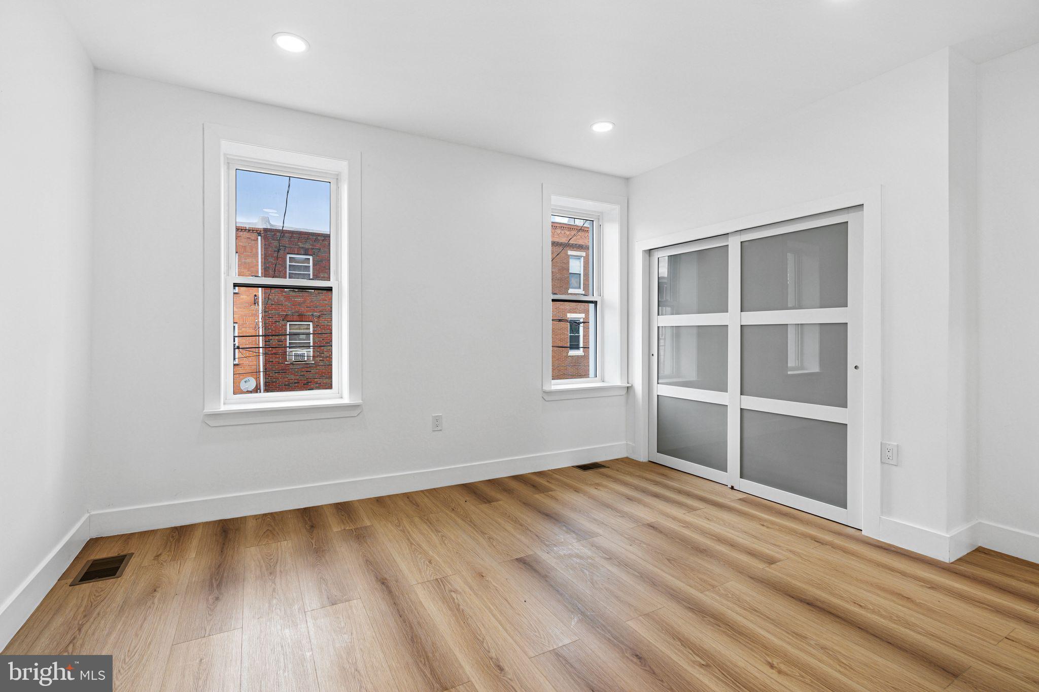 PASSYUNK SQUARE - Residential