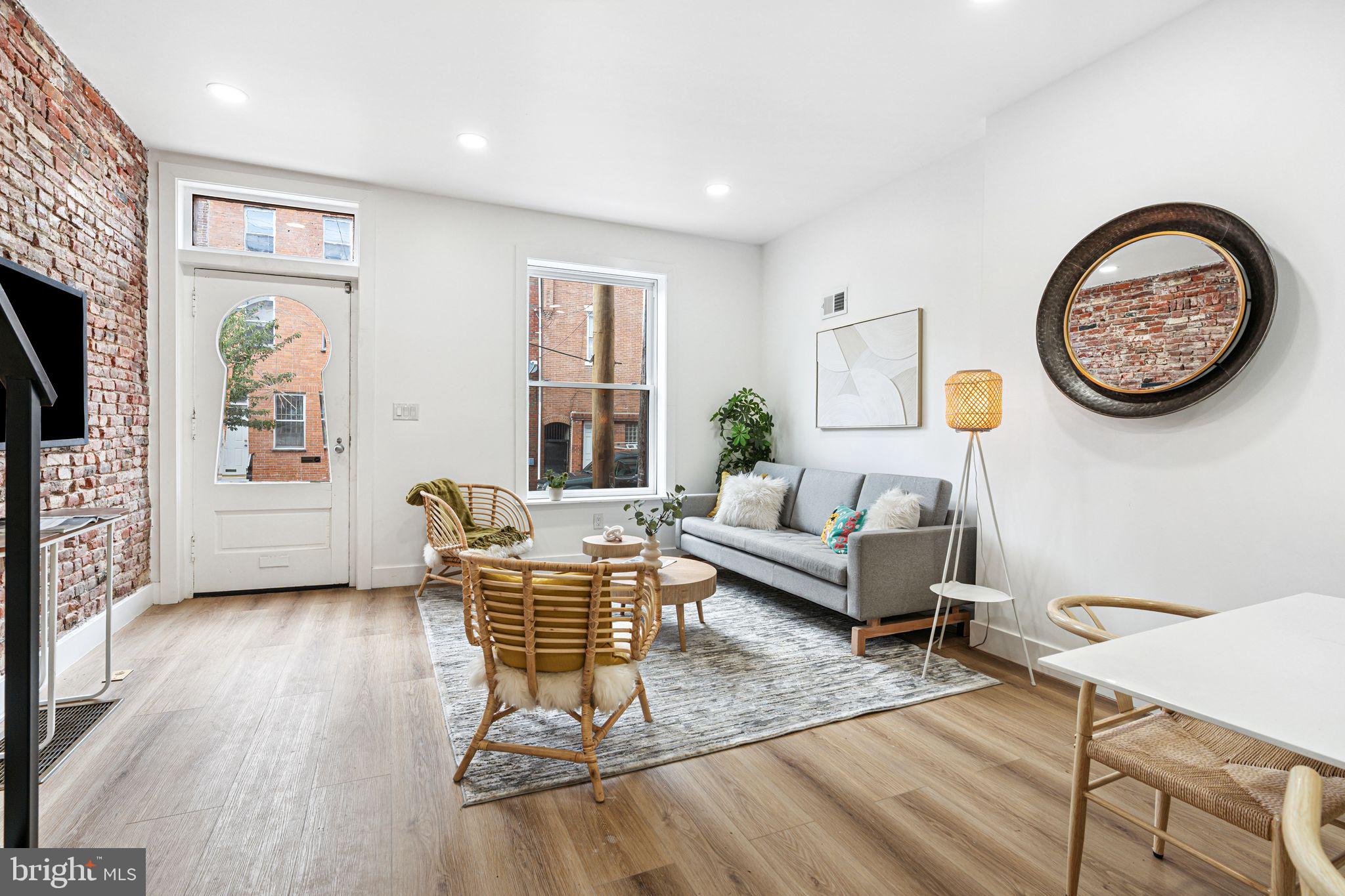 PASSYUNK SQUARE - Residential