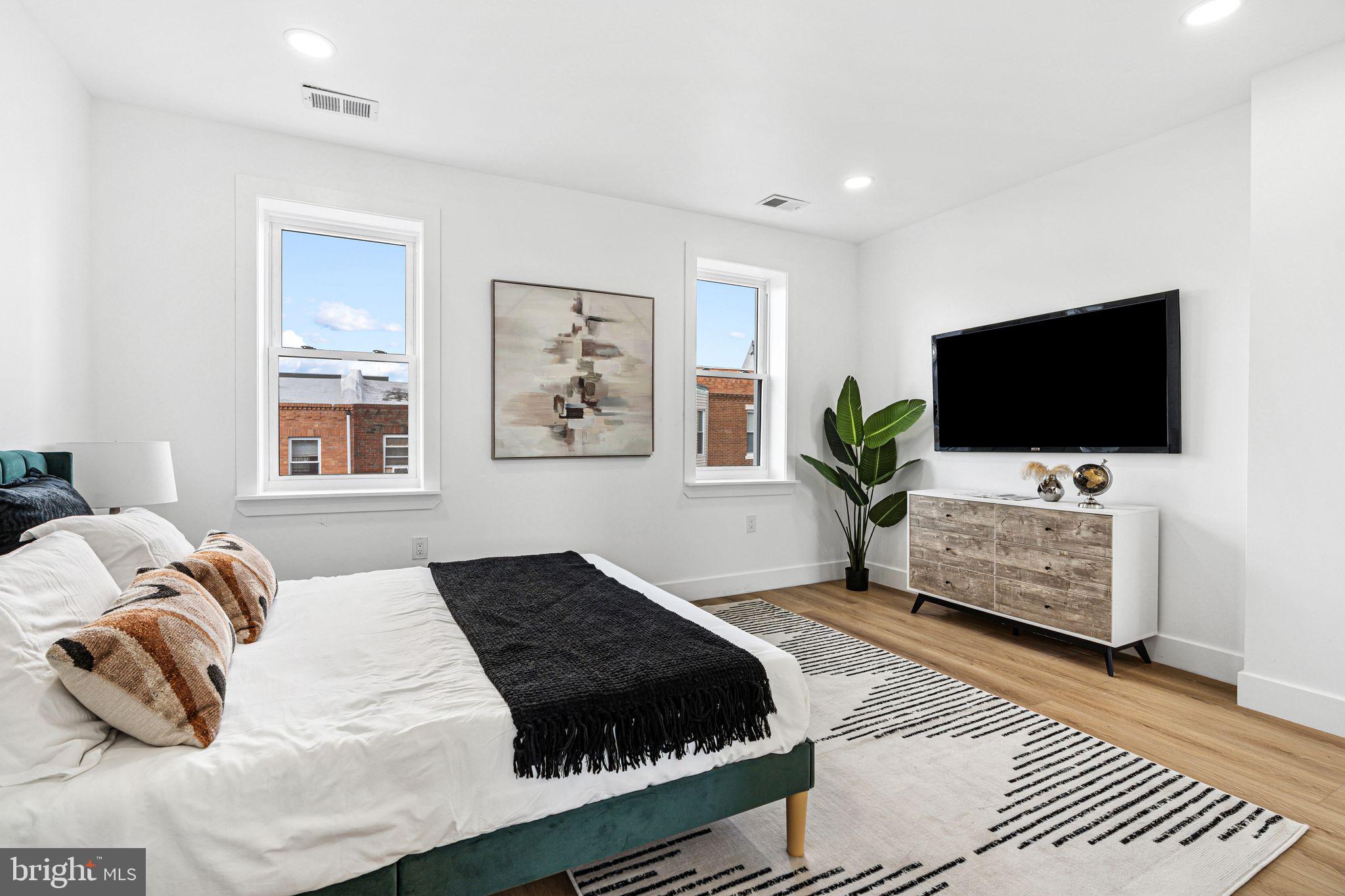 PASSYUNK SQUARE - Residential