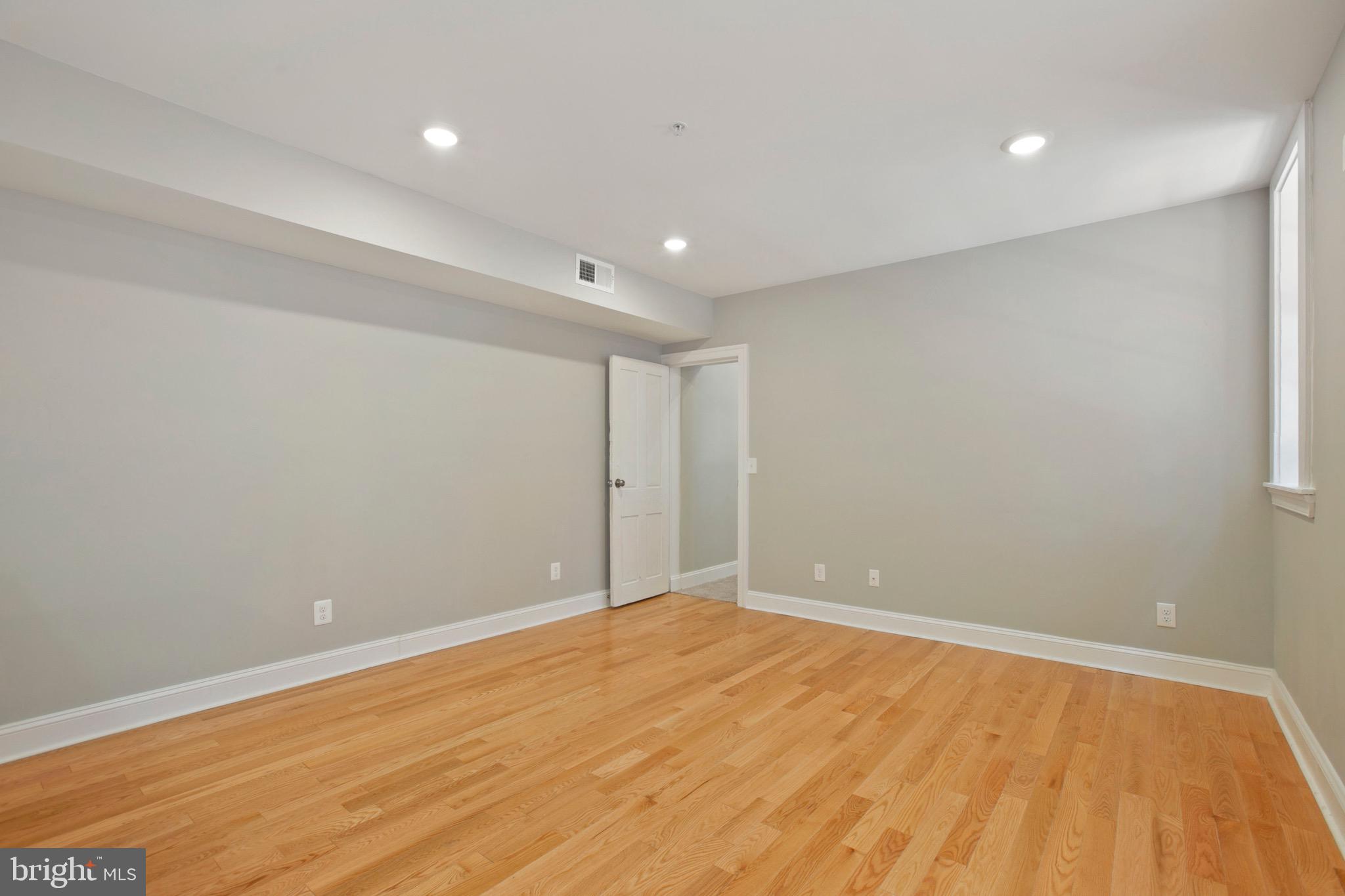 CENTRAL BUSINESS DISTRICT - Residential Lease