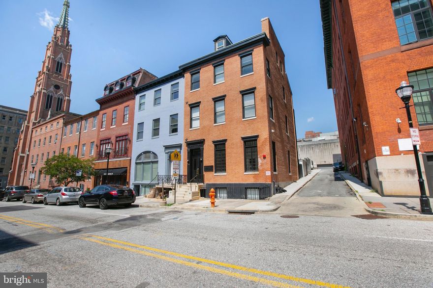 WELCOME HOME TO BEAUTIFUL 106 W. SARATOGA STREET UNIT 302. IT IS A TOP FLOOR ONE BED ONE BATH APARTMENT WITH LOTS OF NATURAL LIGHT. IT HAS STAINLESS STEEL APPLIANCES, GRANITE COUNTER TOPS, WASHER DRYER, CENTRAL AC, AND MORE! THE BUILDING WAS COMPLETELY RENOVATED A FEW YEARS AGO SO ALL YOUR SYSTEMS ARE NEW RESULTING IN LESS MAINTENANCE ISSUES FOR YOUR HOME! THERE ARE CURRENTLY A FEW OFF STREET PARKING SPOTS REMAINING FOR $100 A MONTH EACH. GREAT LOCATION TO THE CENTRAL BUSINESS DISTRICT, MT VERNON, CHARLES STREET, AND CFG ARENA. DON'T MISS IT!