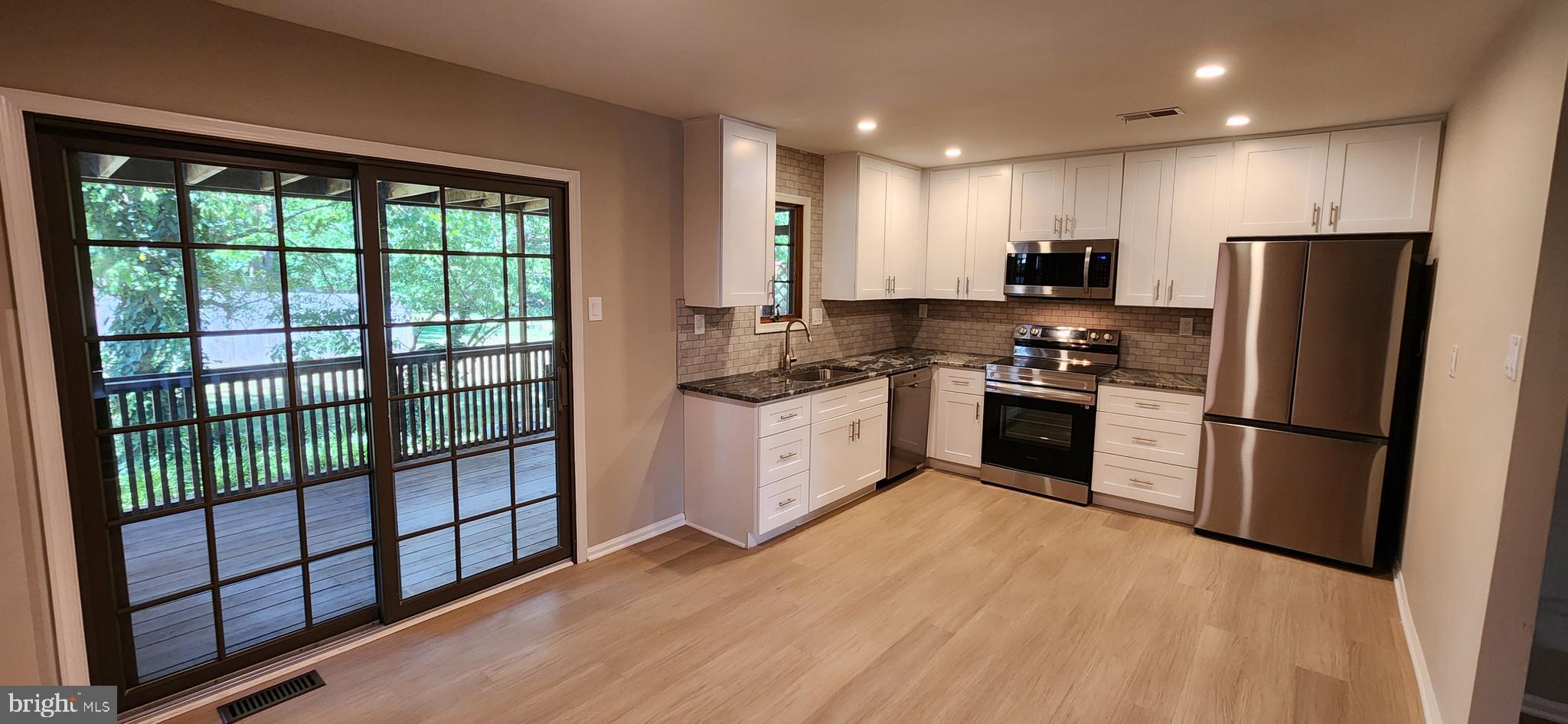 OLDE COLONIAL GREENE - Residential Lease