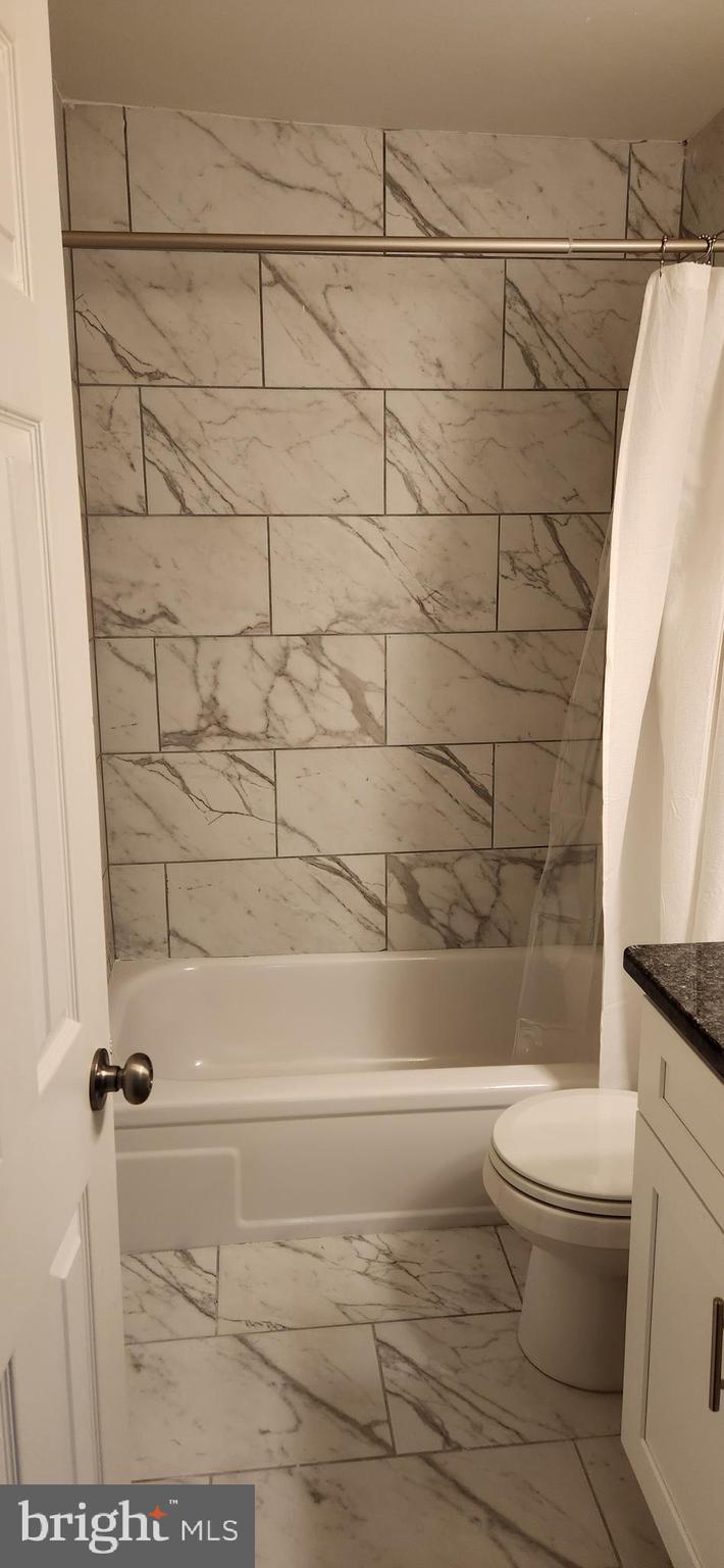 OLDE COLONIAL GREENE - Residential Lease