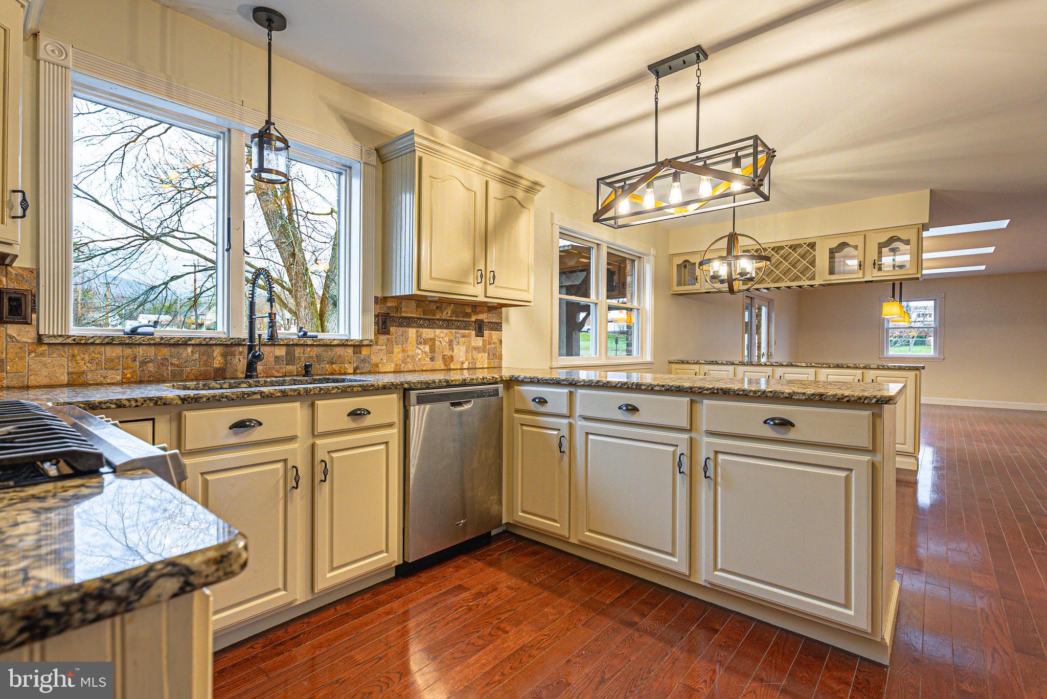 RAWLINGS HEIGHTS - Residential