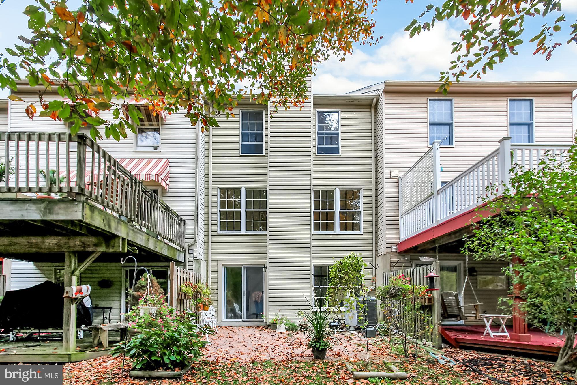 WHITE OAK - Residential