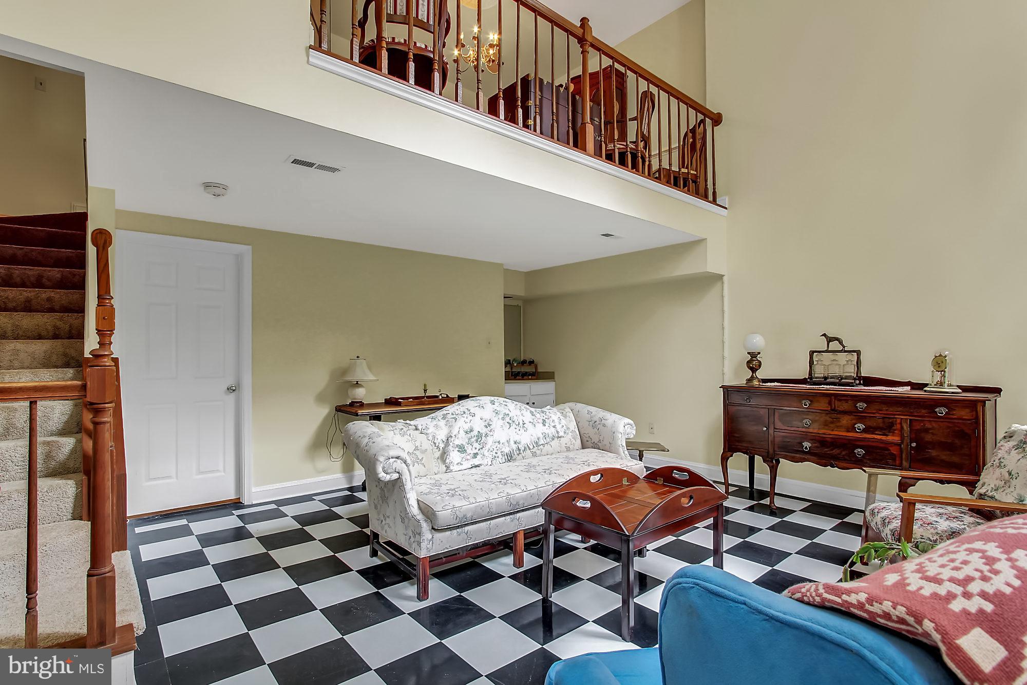 WHITE OAK - Residential