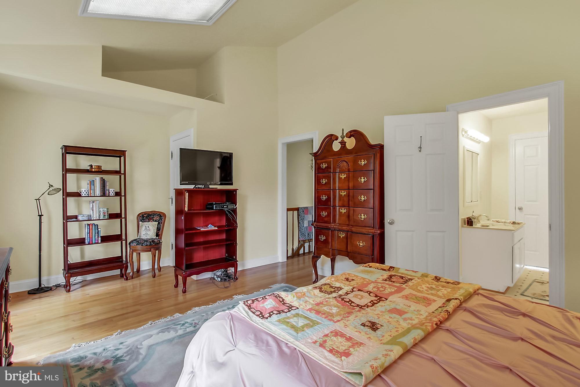 WHITE OAK - Residential