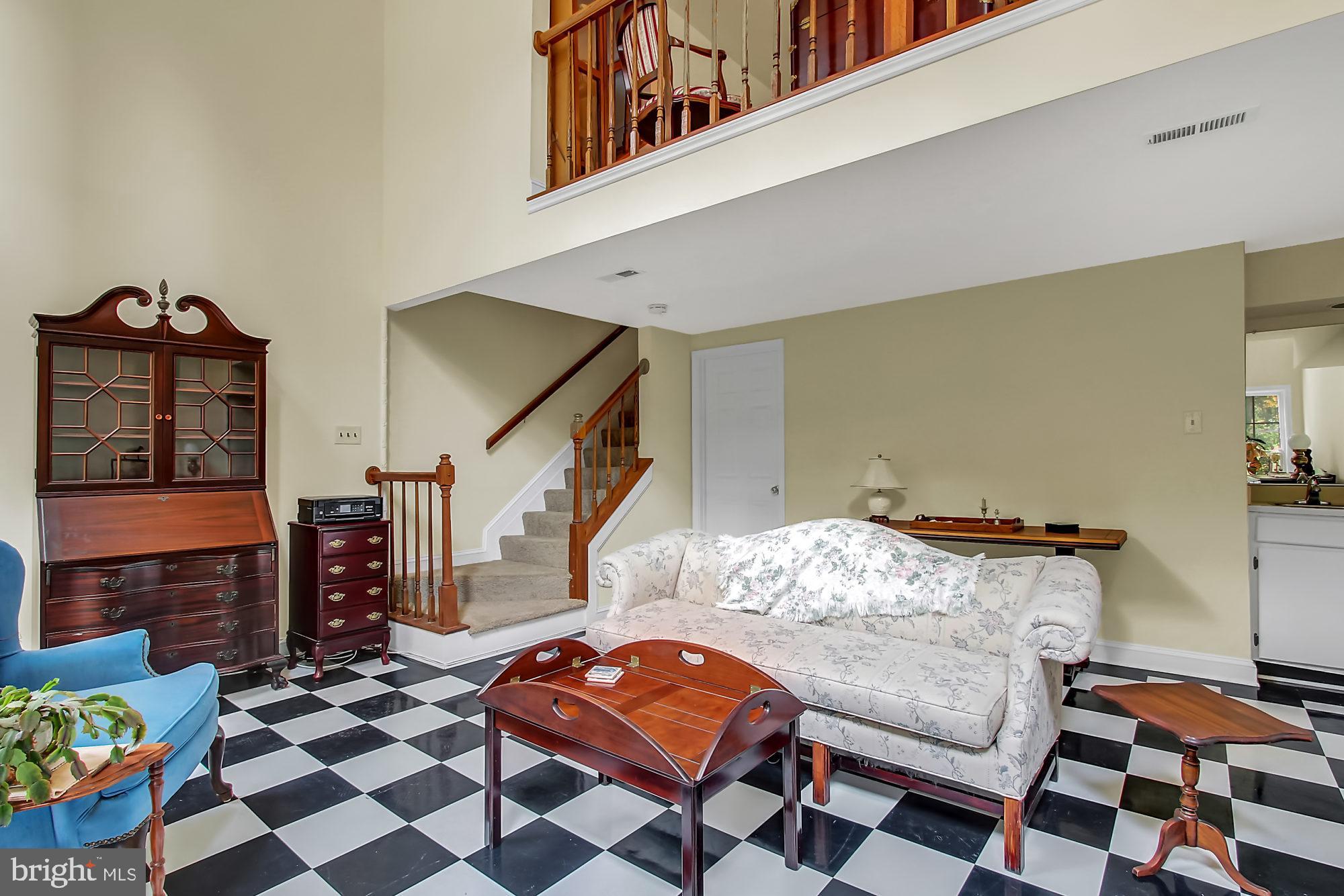 WHITE OAK - Residential