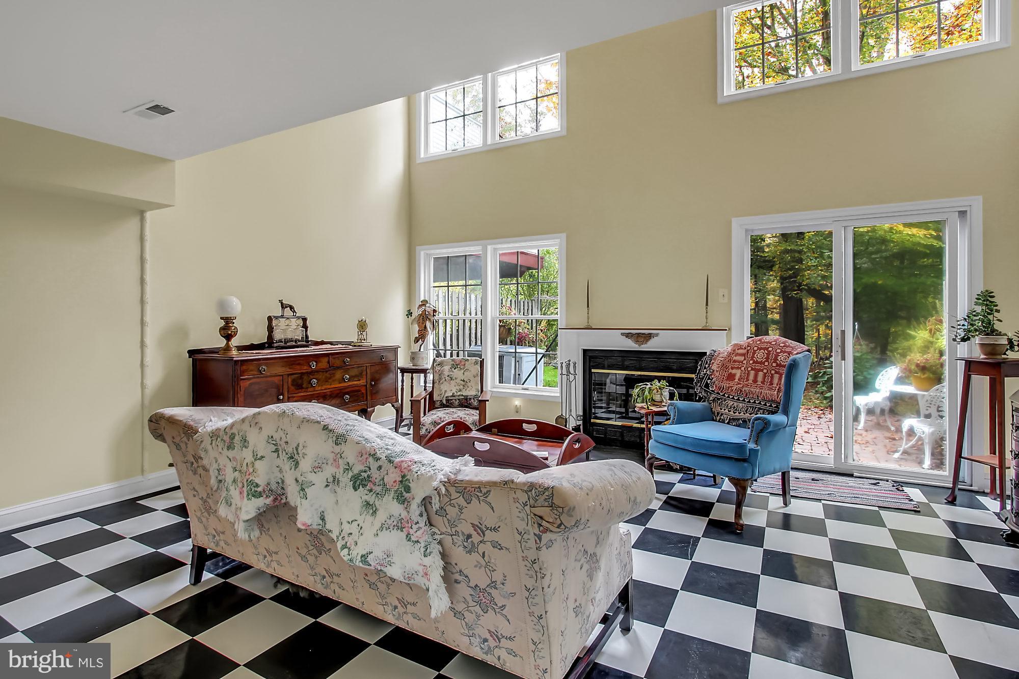 WHITE OAK - Residential