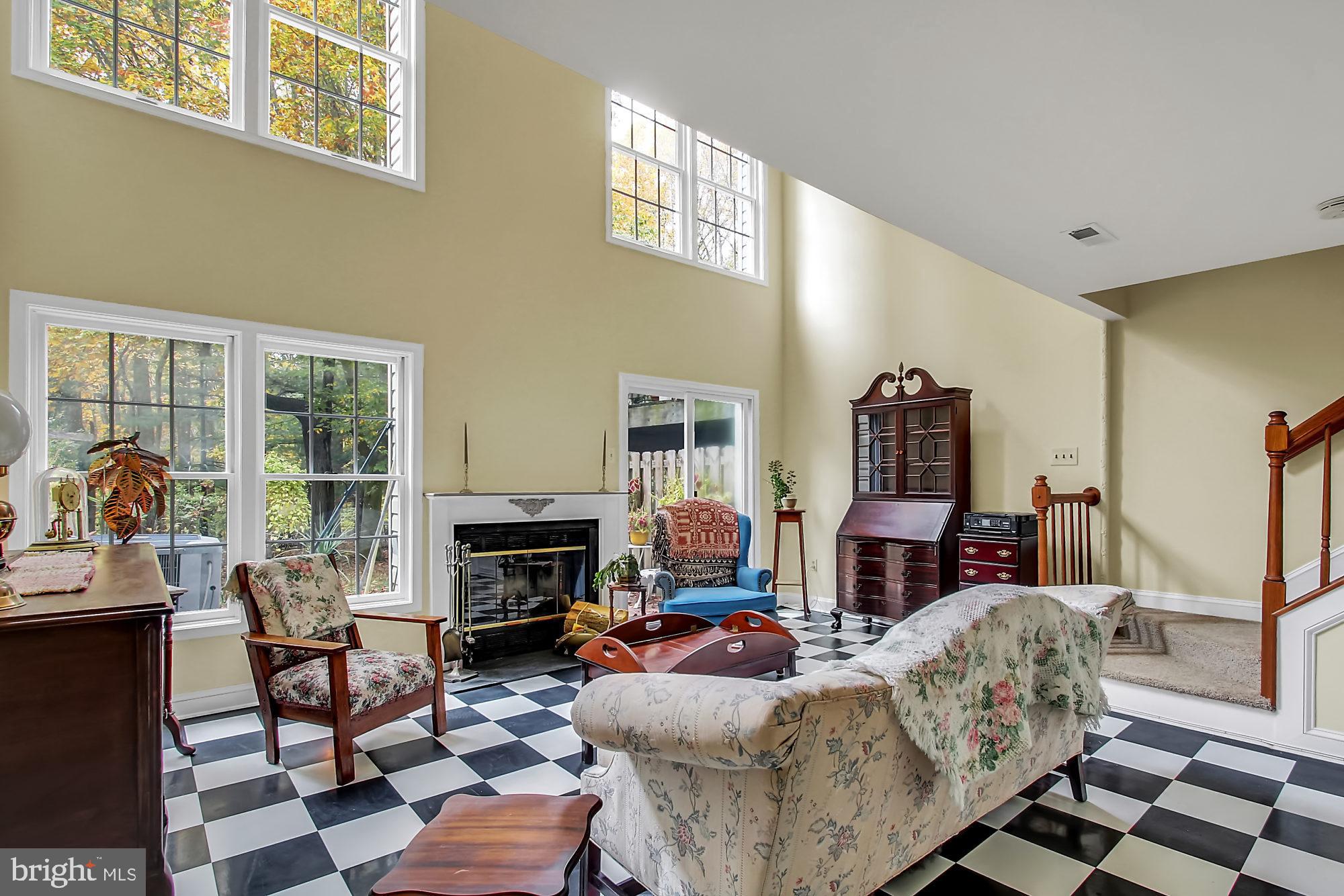 WHITE OAK - Residential