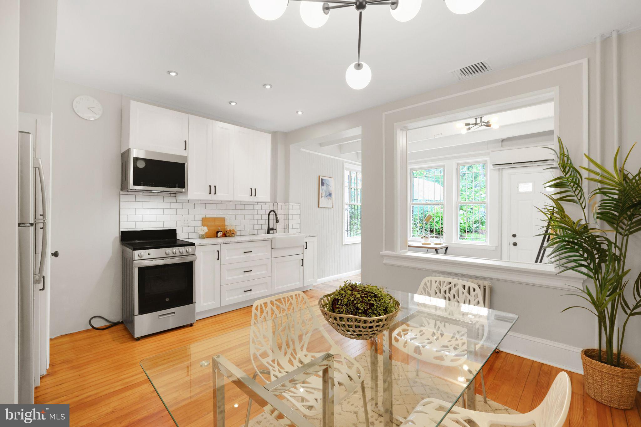 EDGEWOOD - Residential