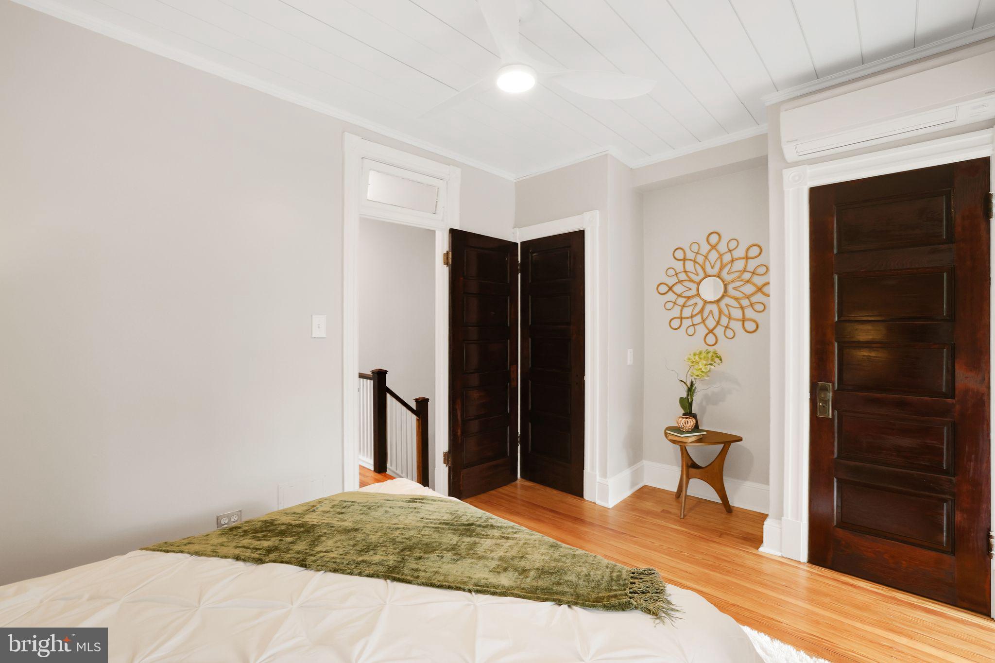 EDGEWOOD - Residential