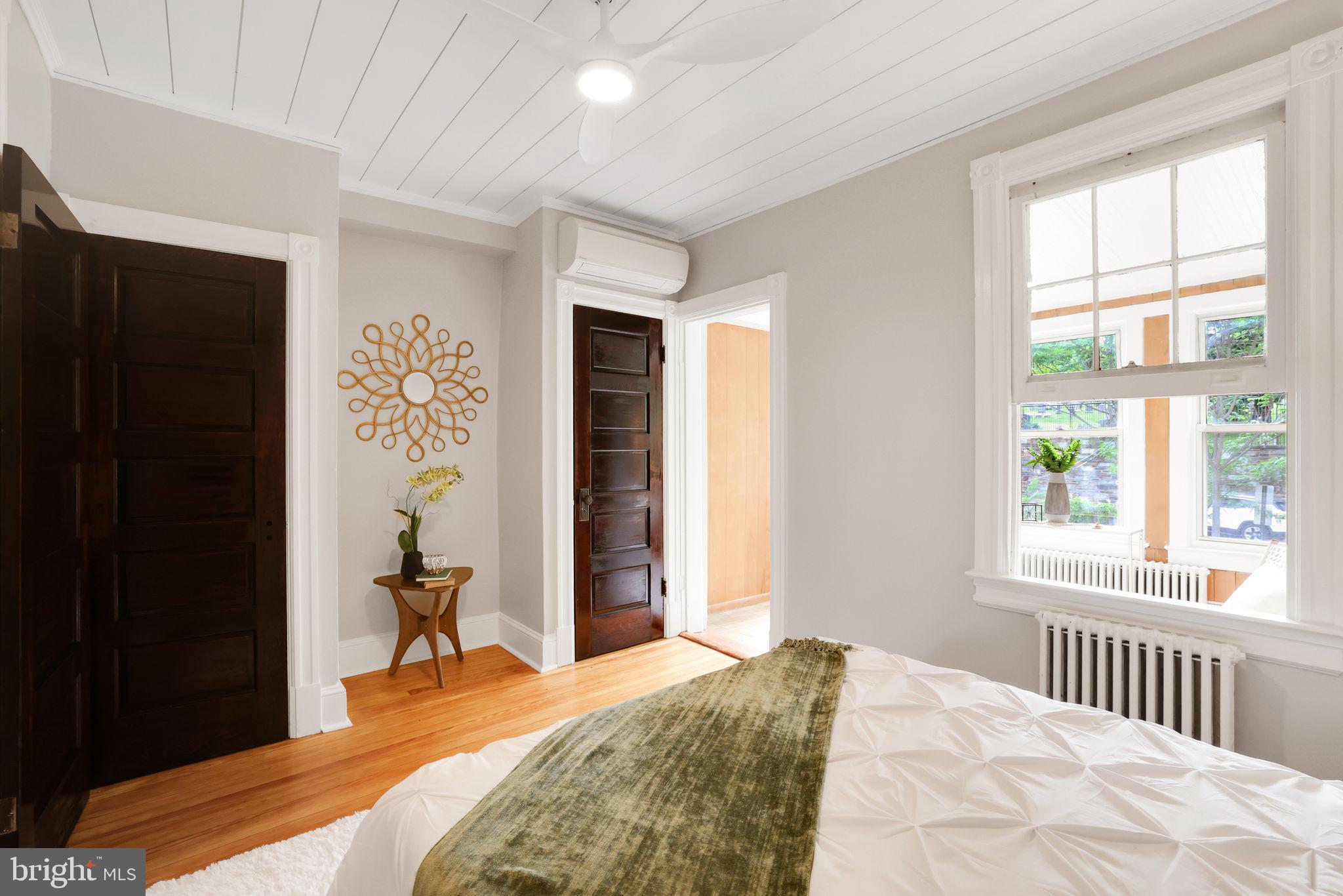 EDGEWOOD - Residential