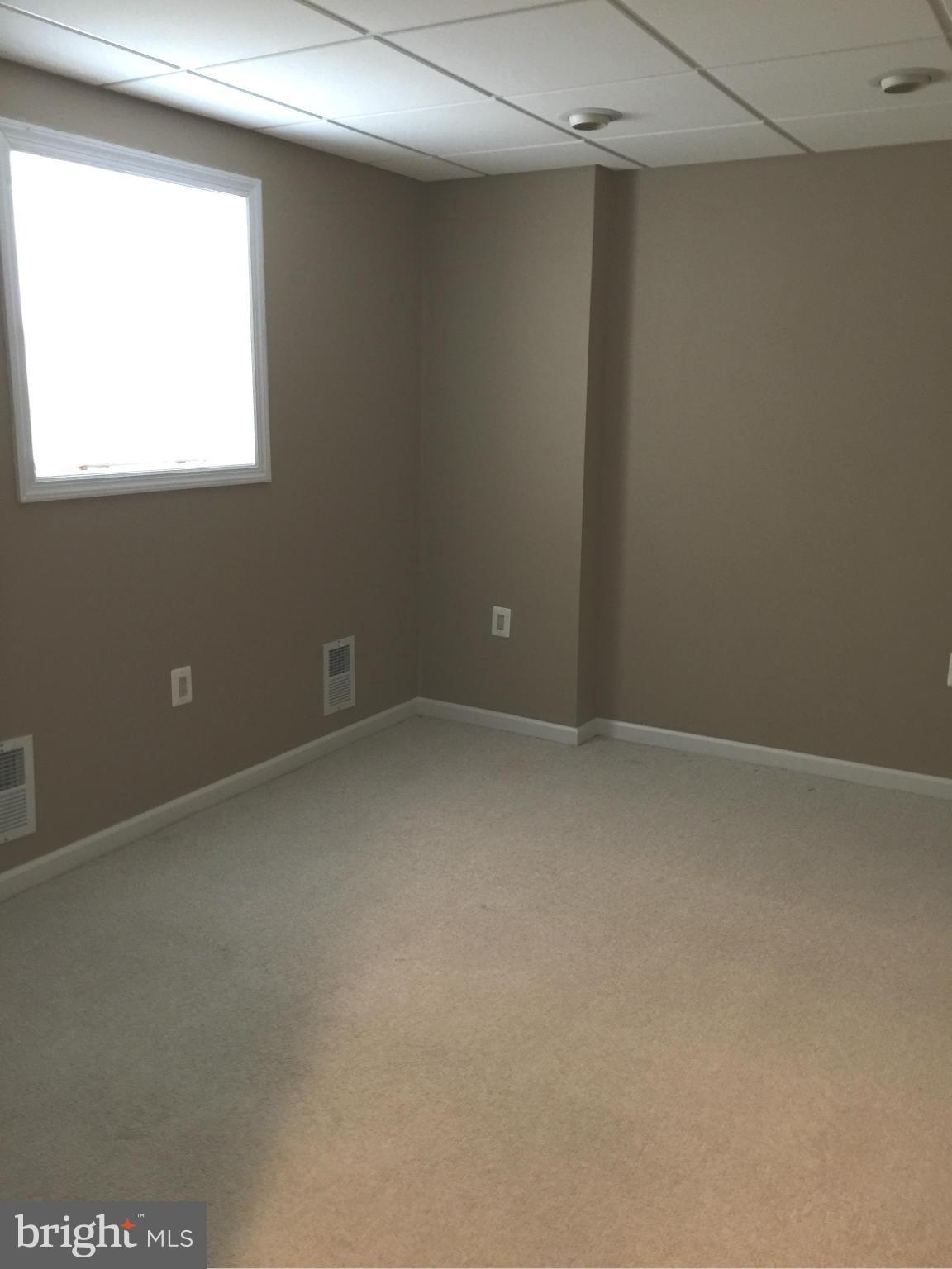 SUNNINGDALE MEADOWS - Residential