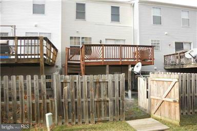 SUNNINGDALE MEADOWS - Residential