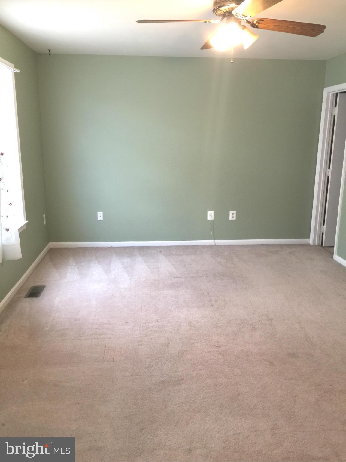 SUNNINGDALE MEADOWS - Residential