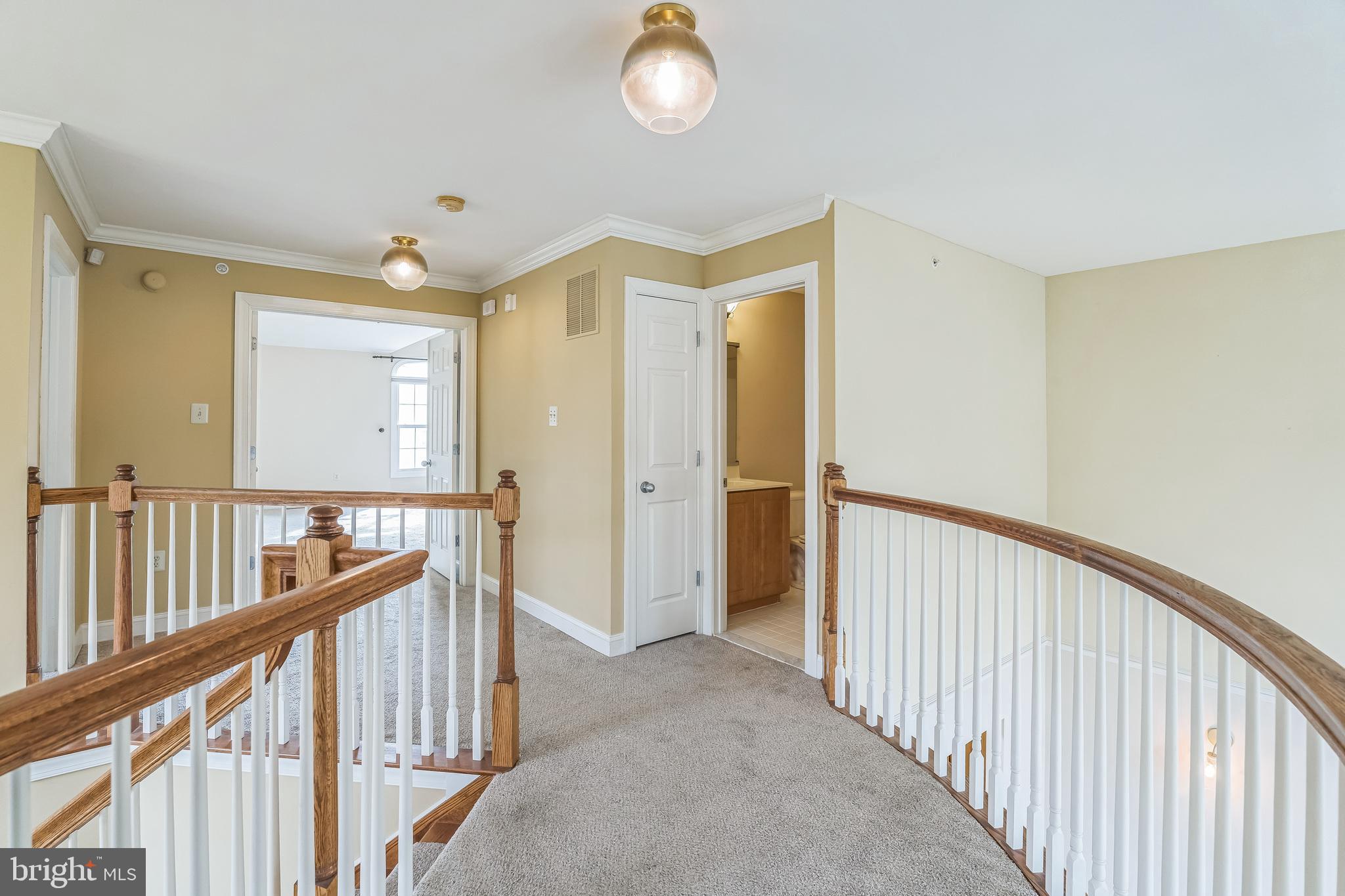 RESERVE AT PENN CRSG - Residential Lease