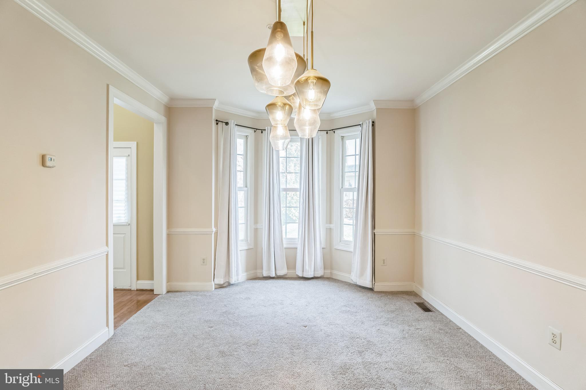 RESERVE AT PENN CRSG - Residential Lease