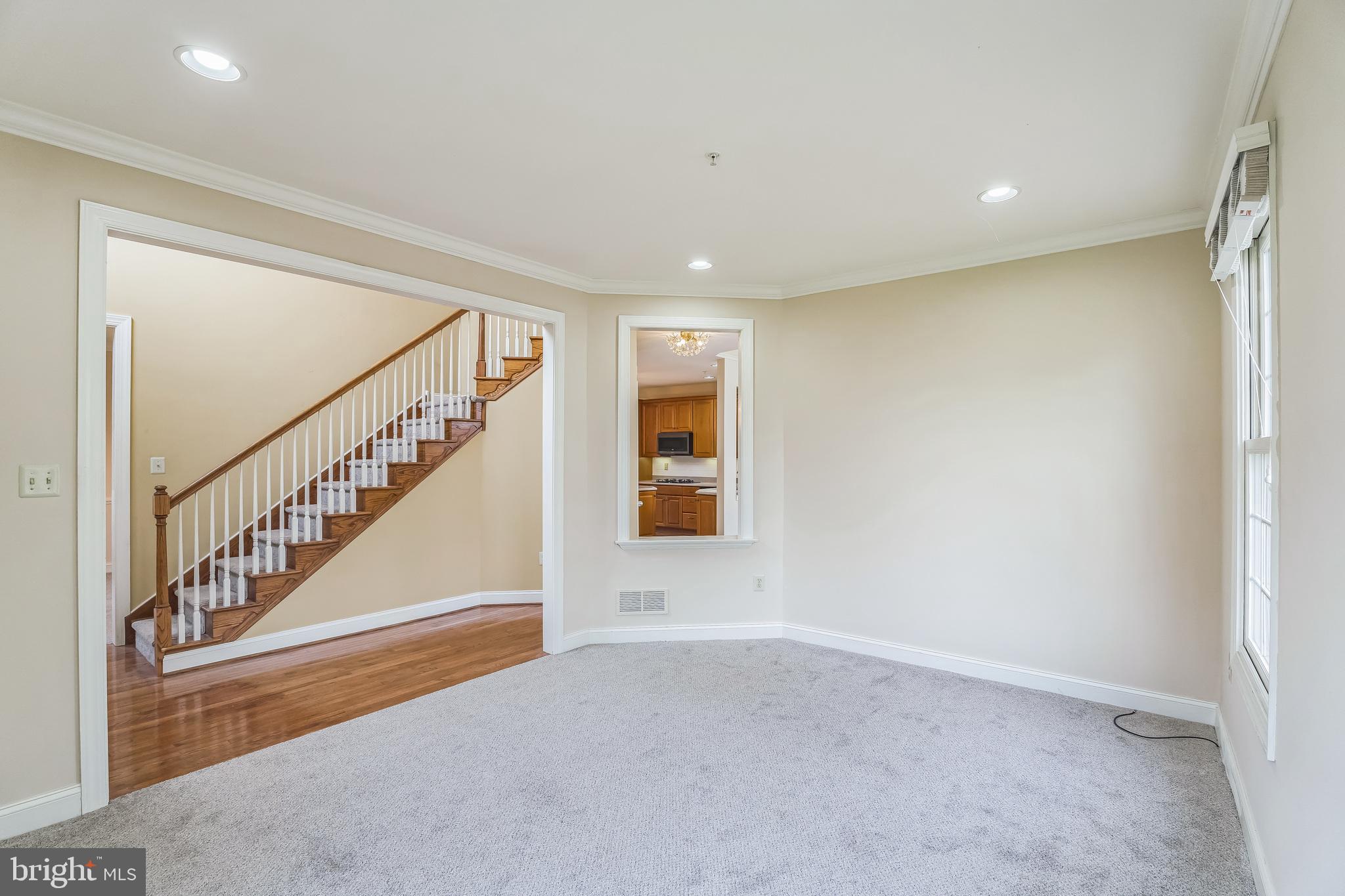 RESERVE AT PENN CRSG - Residential Lease