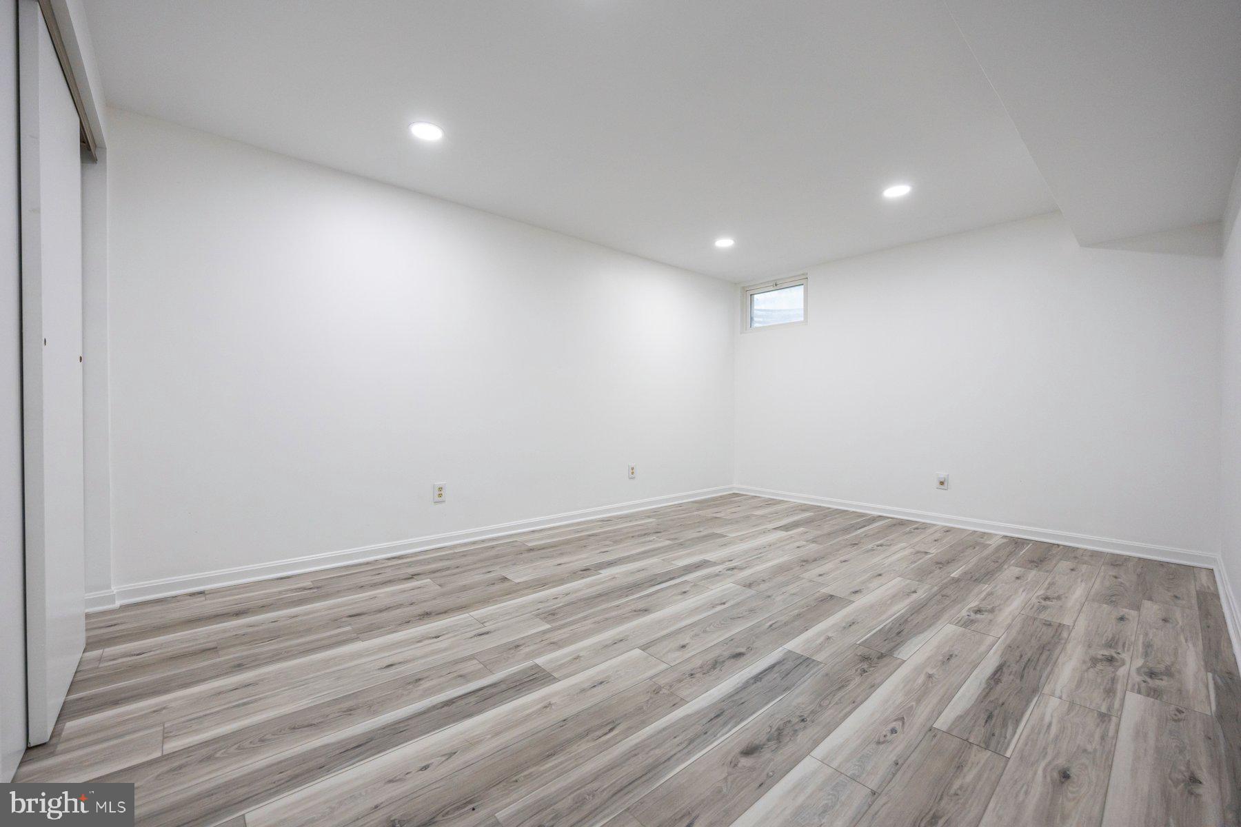 HILLTOP - Residential