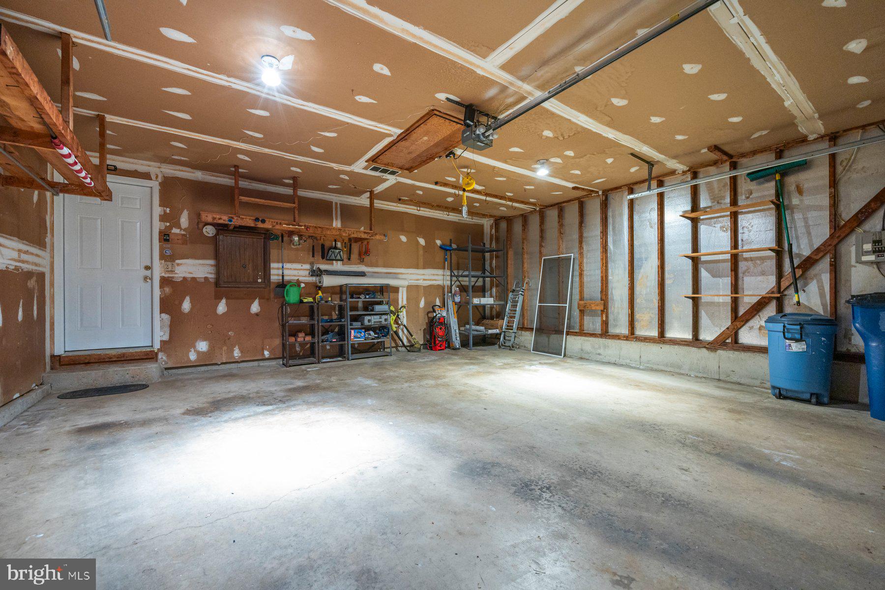 HILLTOP - Residential