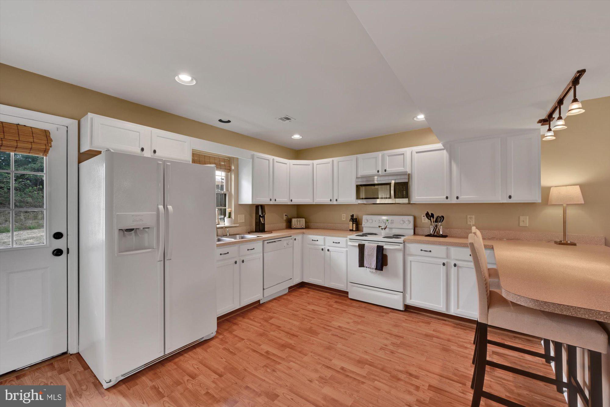 TIMBER VIEW AT WAVERLY - Residential