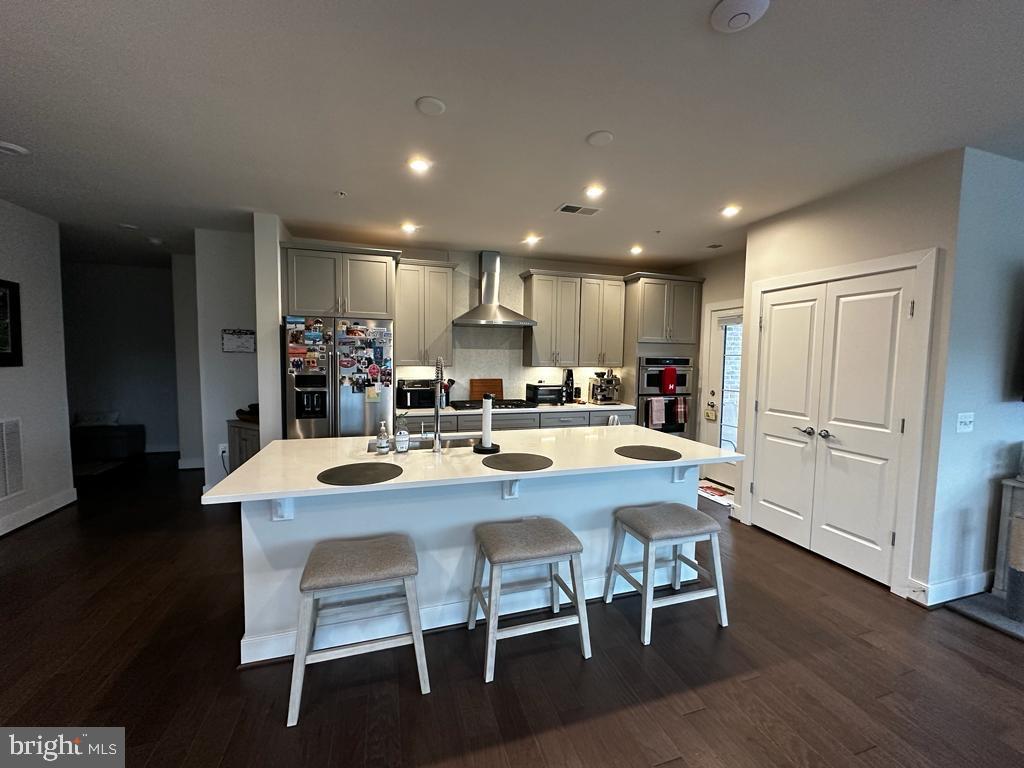 METROPARK AT ARROWBROOK - Residential Lease