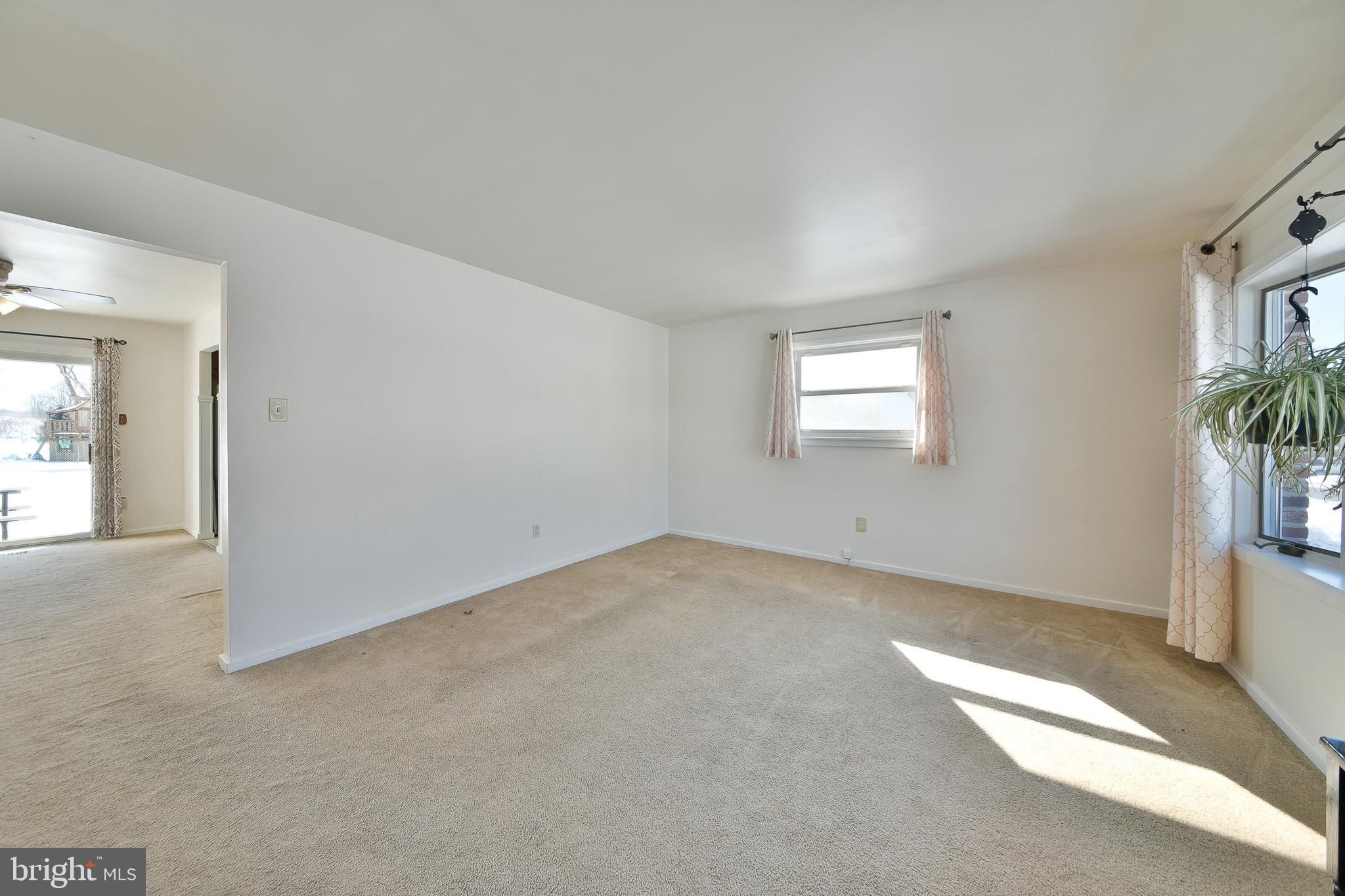 WARMINSTER VIL - Residential