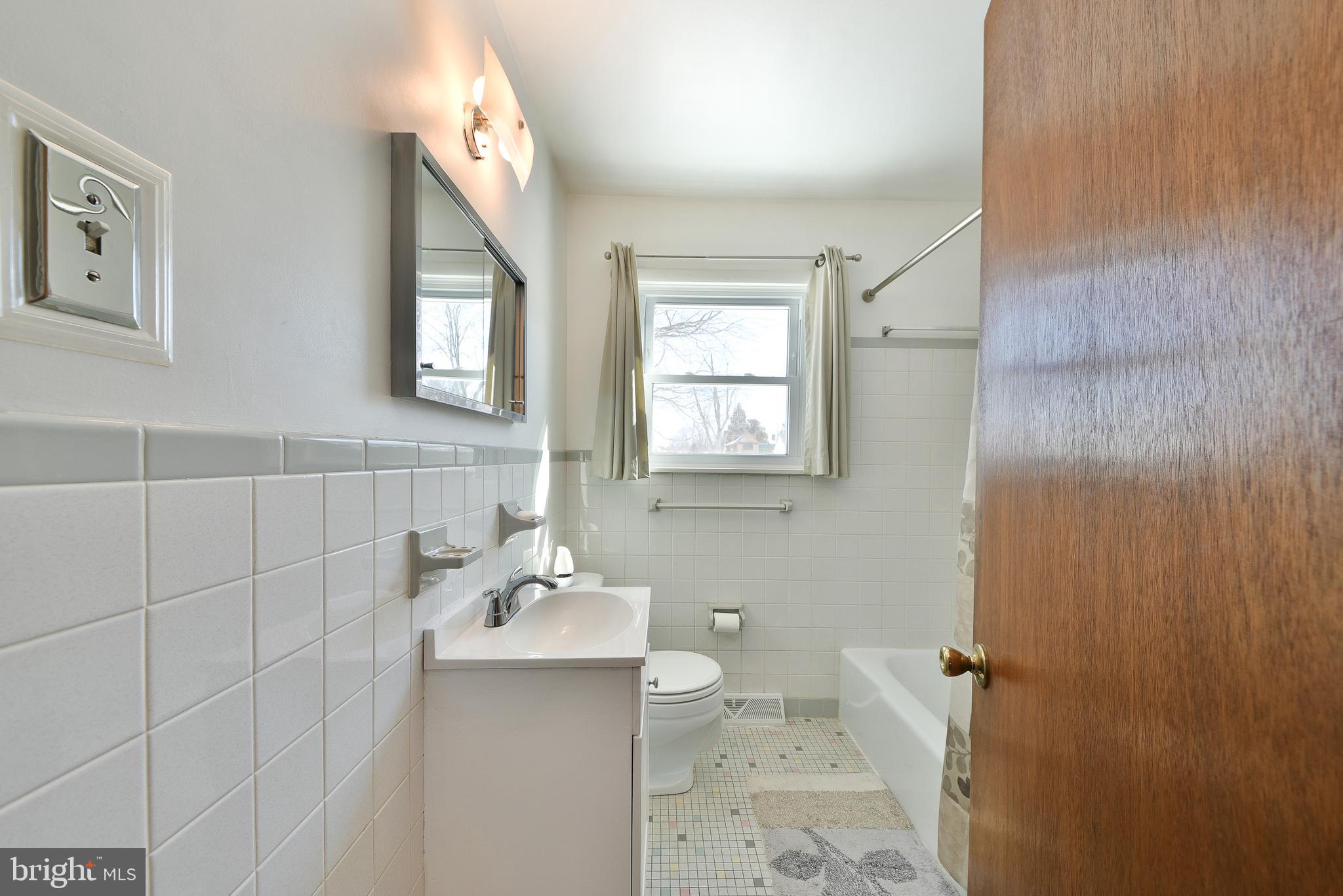 WARMINSTER VIL - Residential