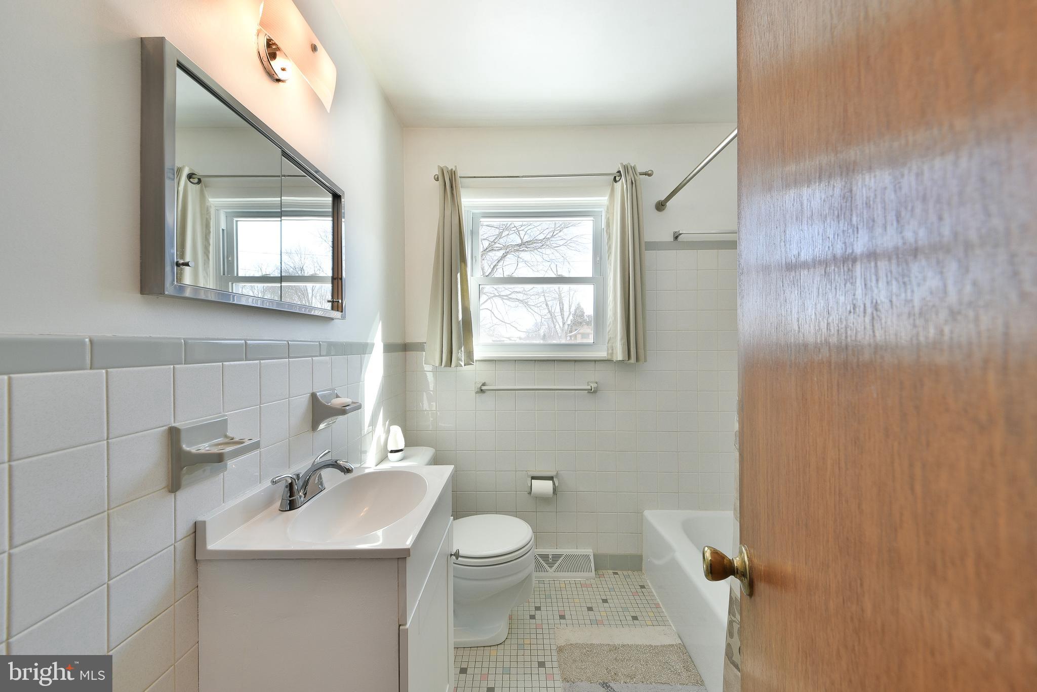 WARMINSTER VIL - Residential