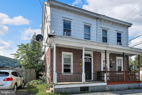 Townhouse For Sale - 602 Railroad Street<br/> Schuylkill County, SCHUYLKILL HAVEN, PA 17972