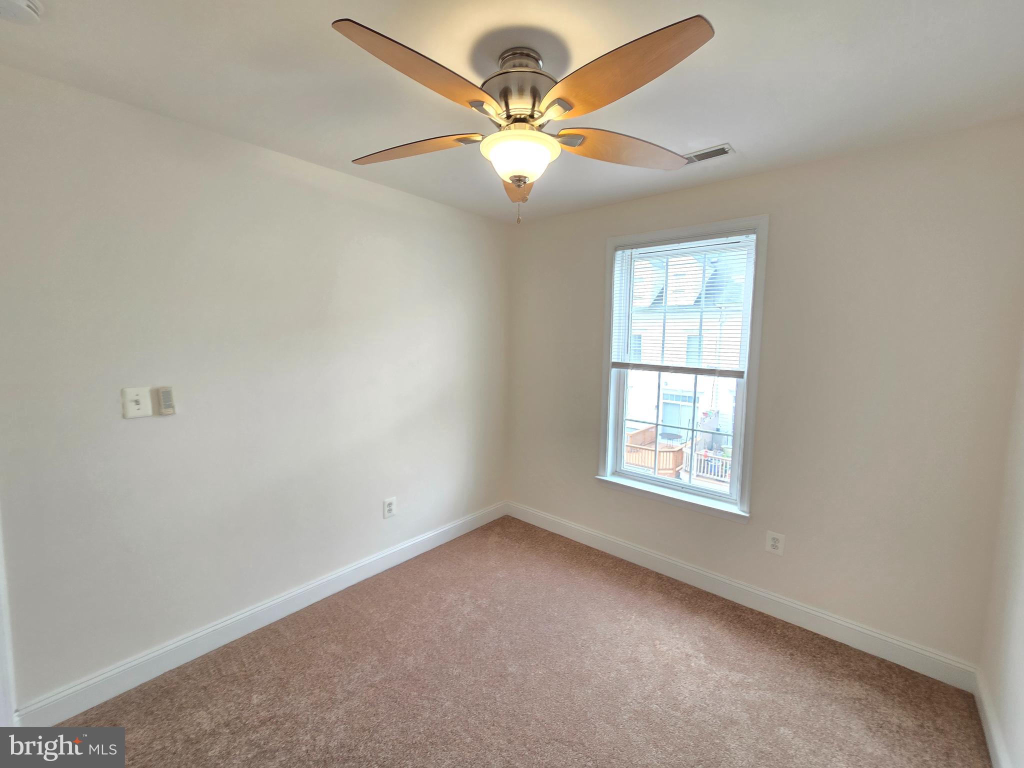 CAMDEN CROSSING - Residential