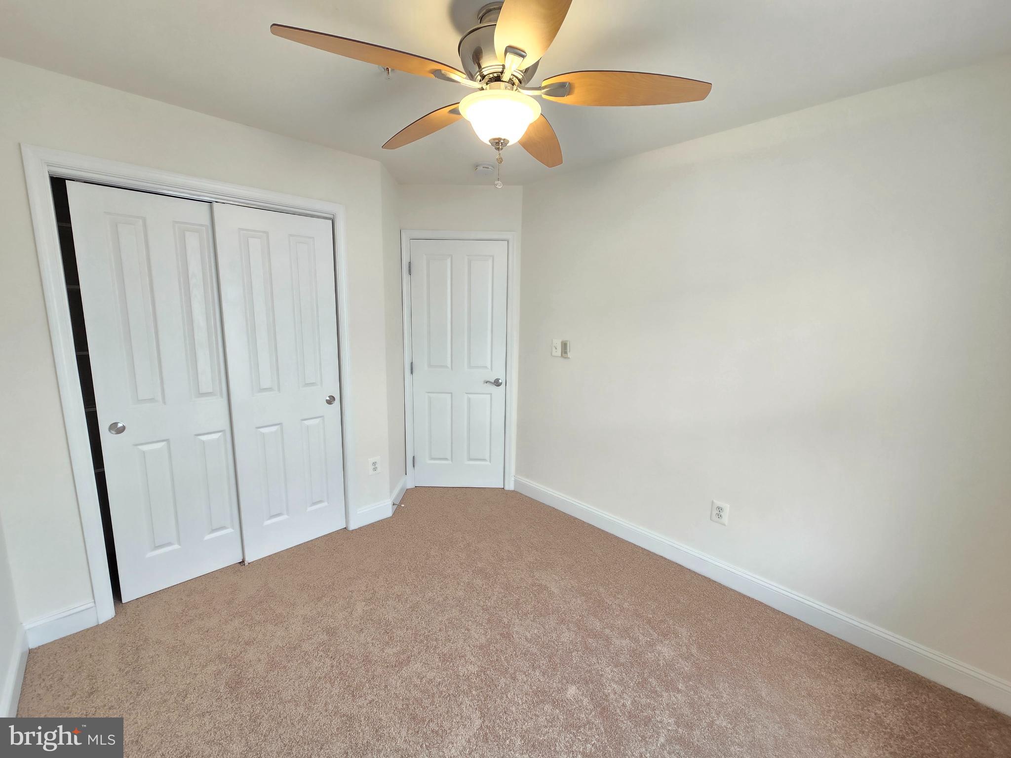 CAMDEN CROSSING - Residential