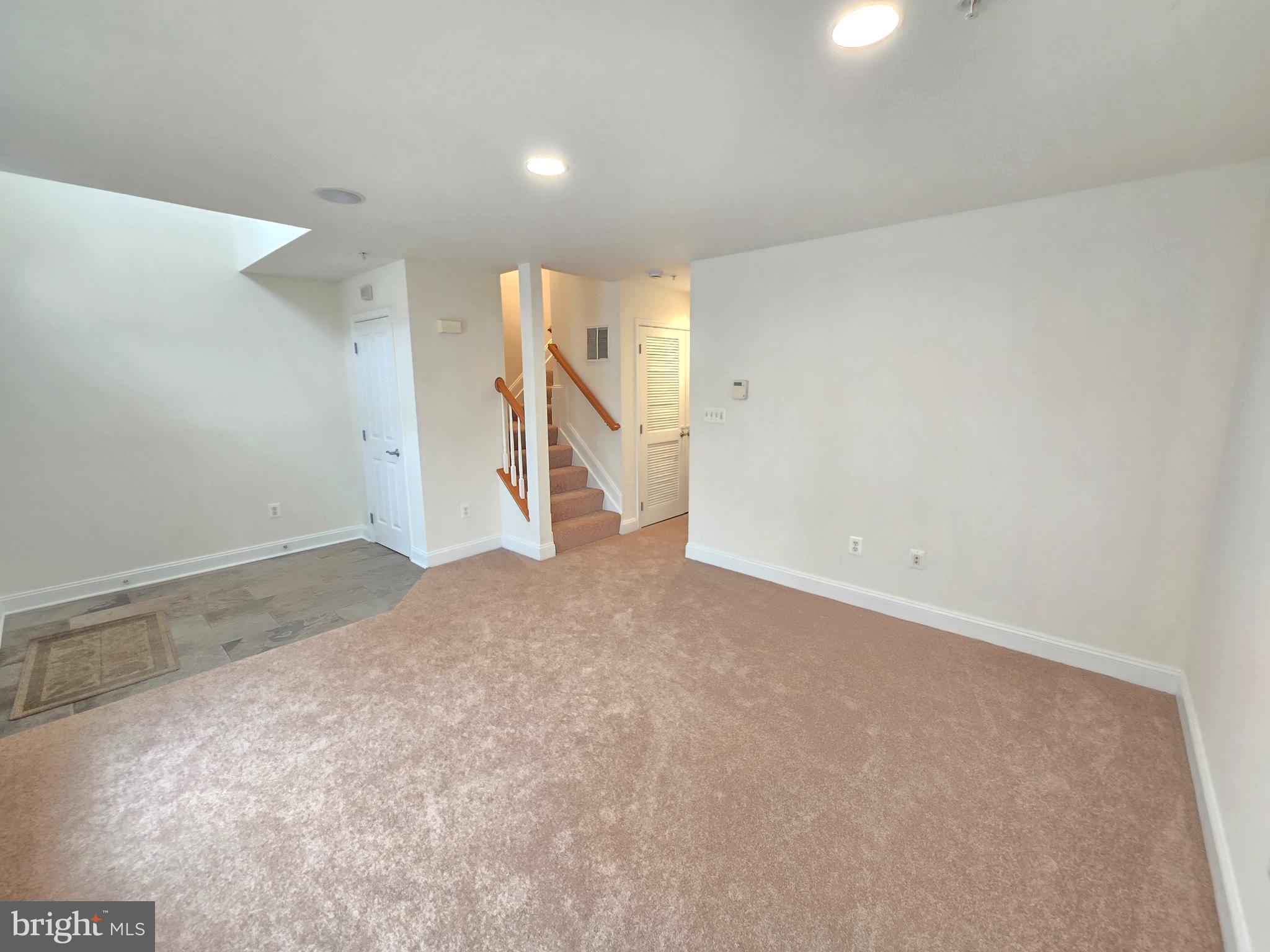 CAMDEN CROSSING - Residential