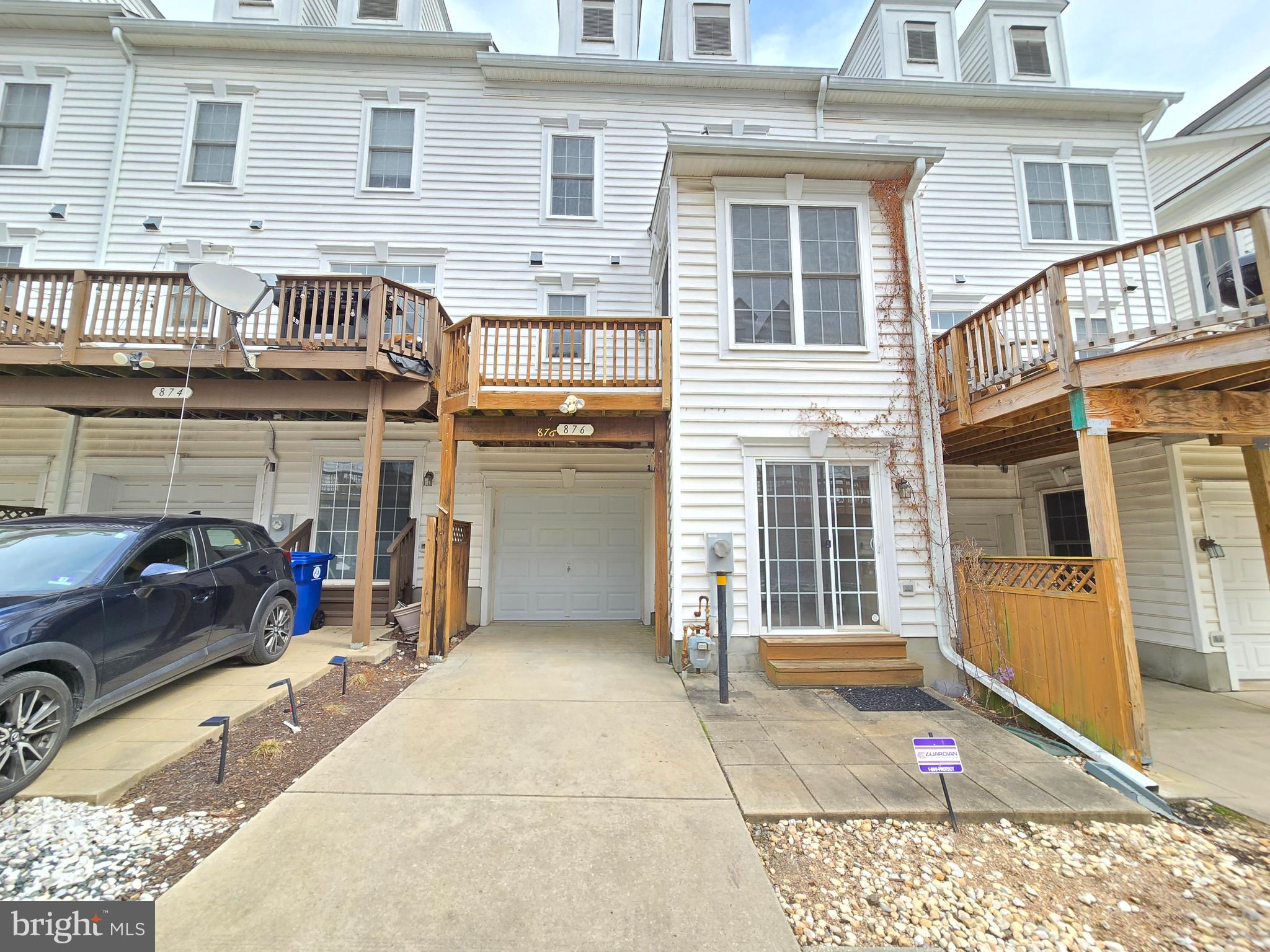 CAMDEN CROSSING - Residential