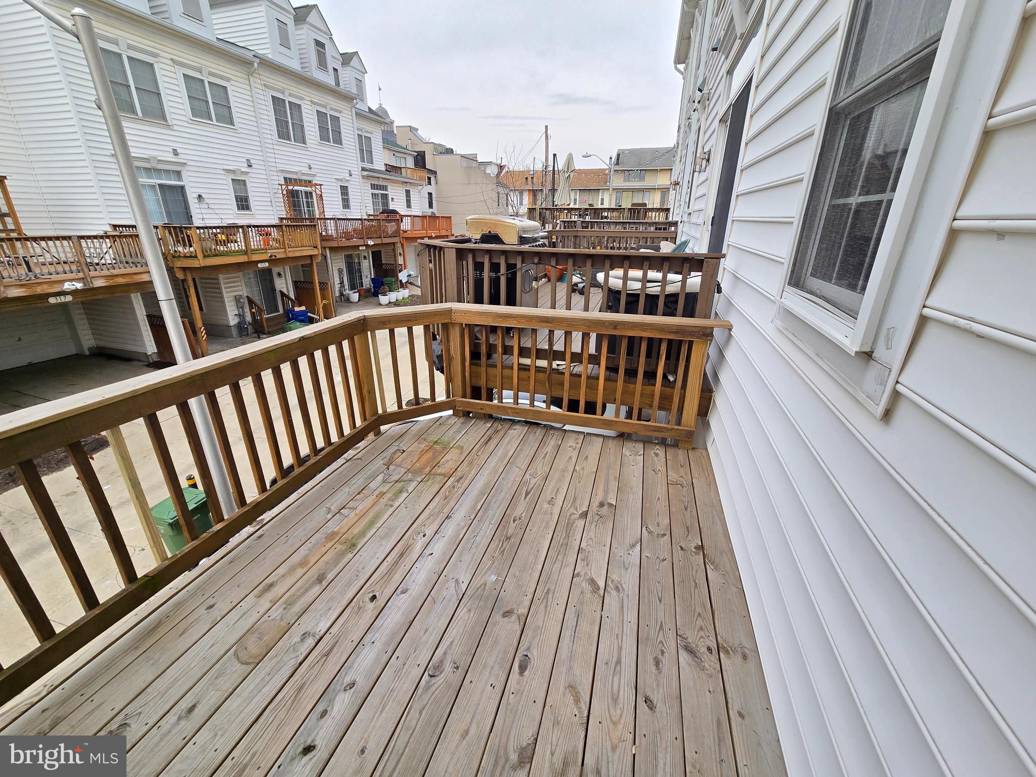 CAMDEN CROSSING - Residential