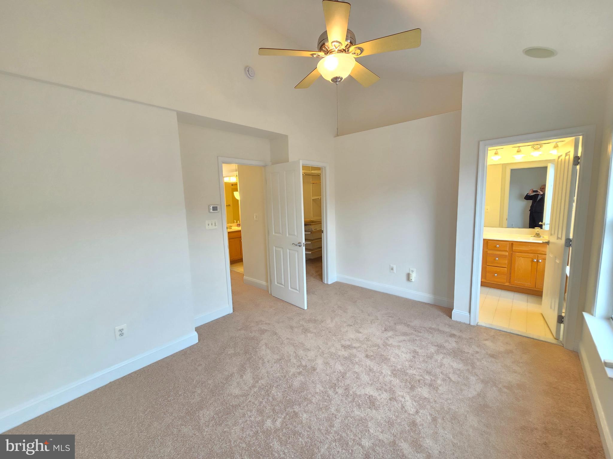 CAMDEN CROSSING - Residential