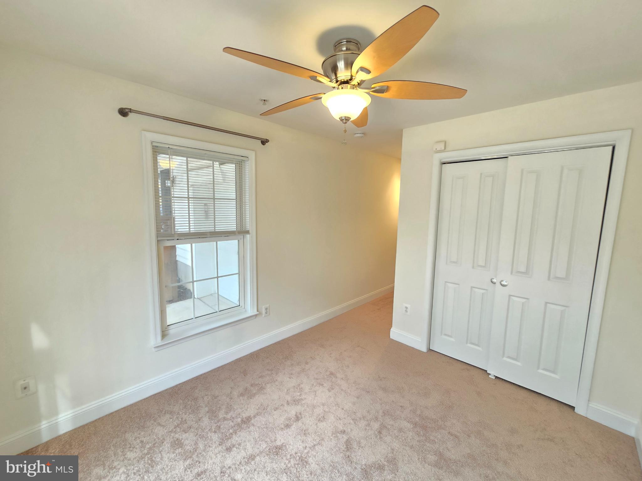 CAMDEN CROSSING - Residential