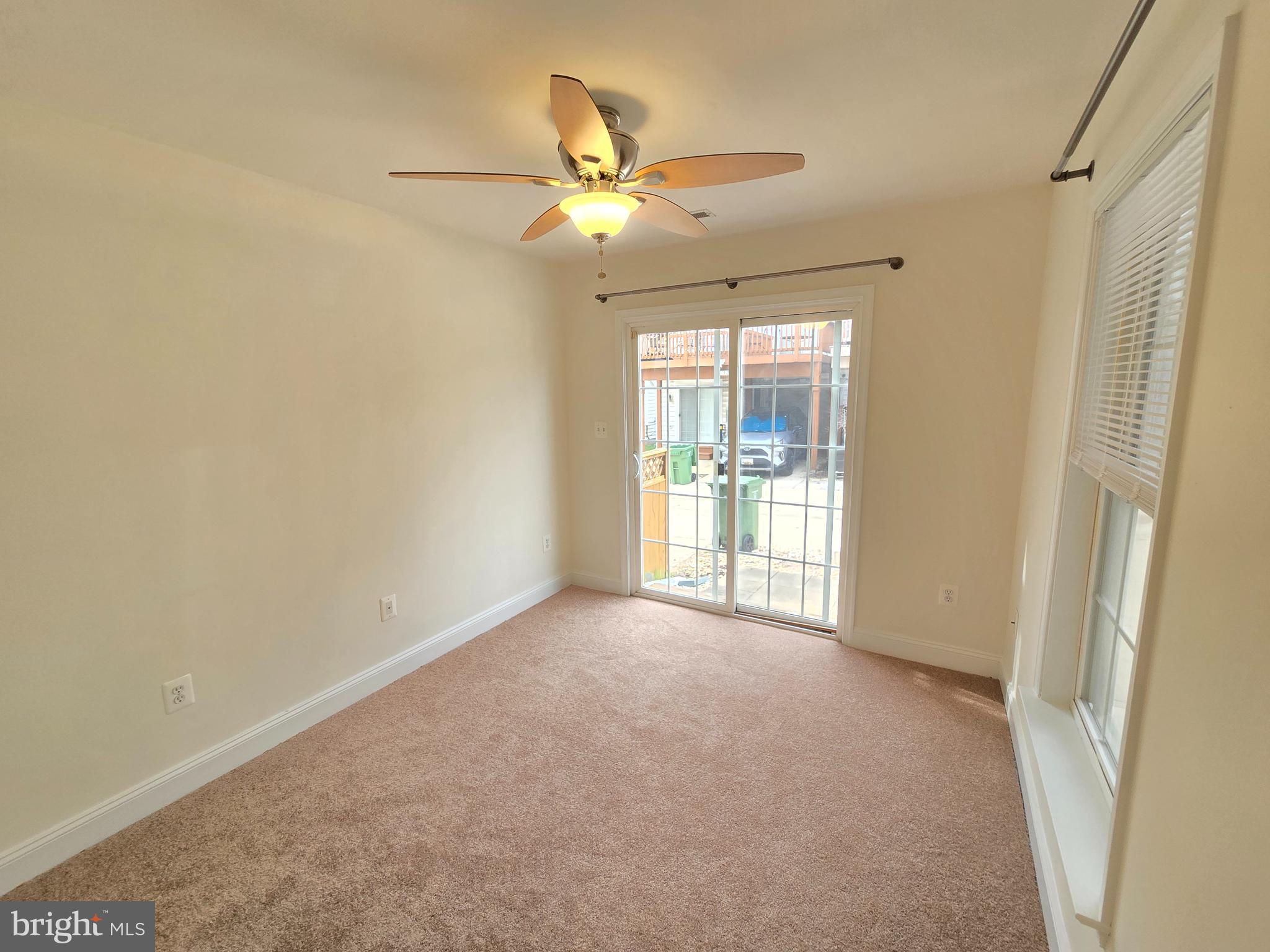 CAMDEN CROSSING - Residential